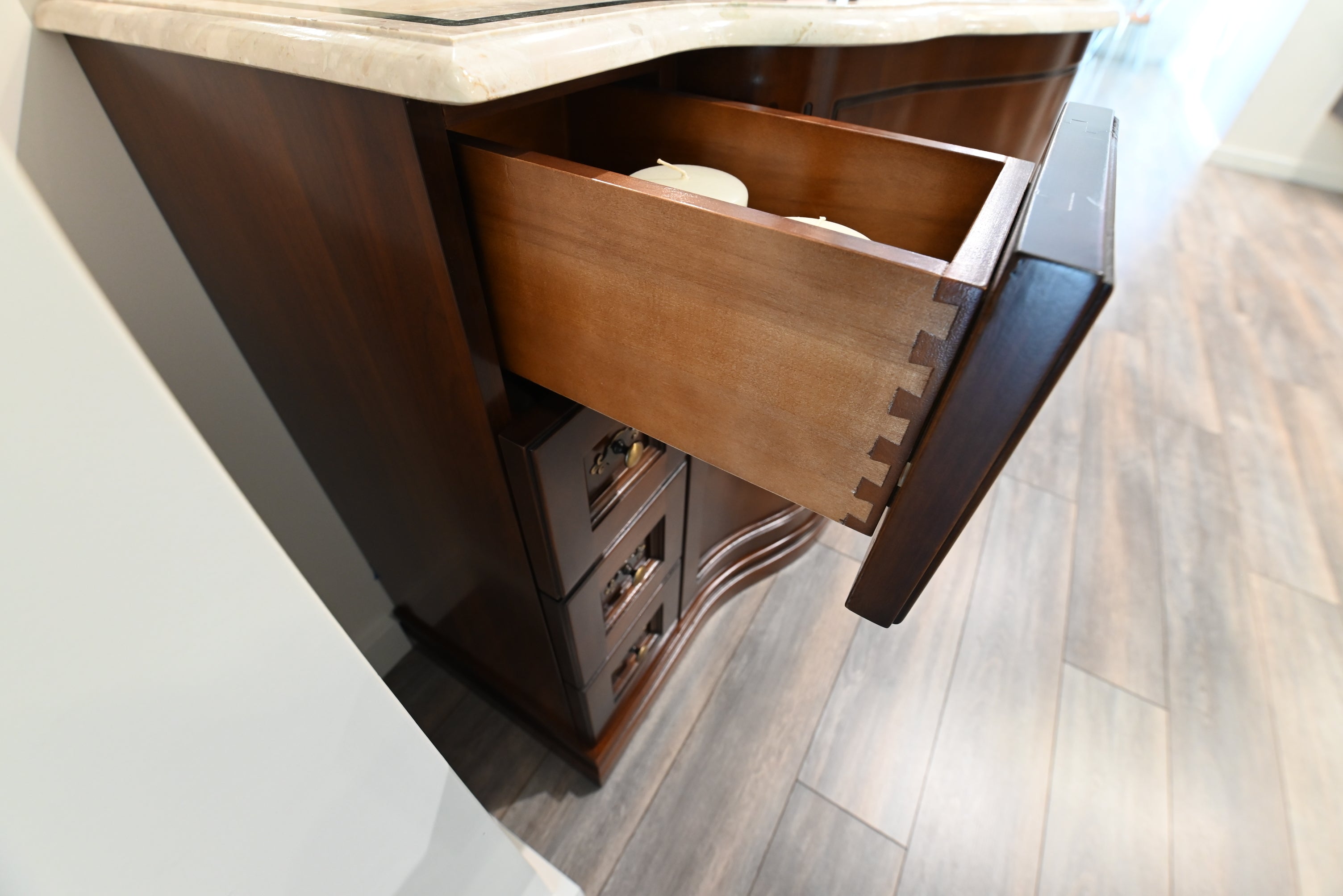 Traditional Cherry Wood 67" Single Vanity Station