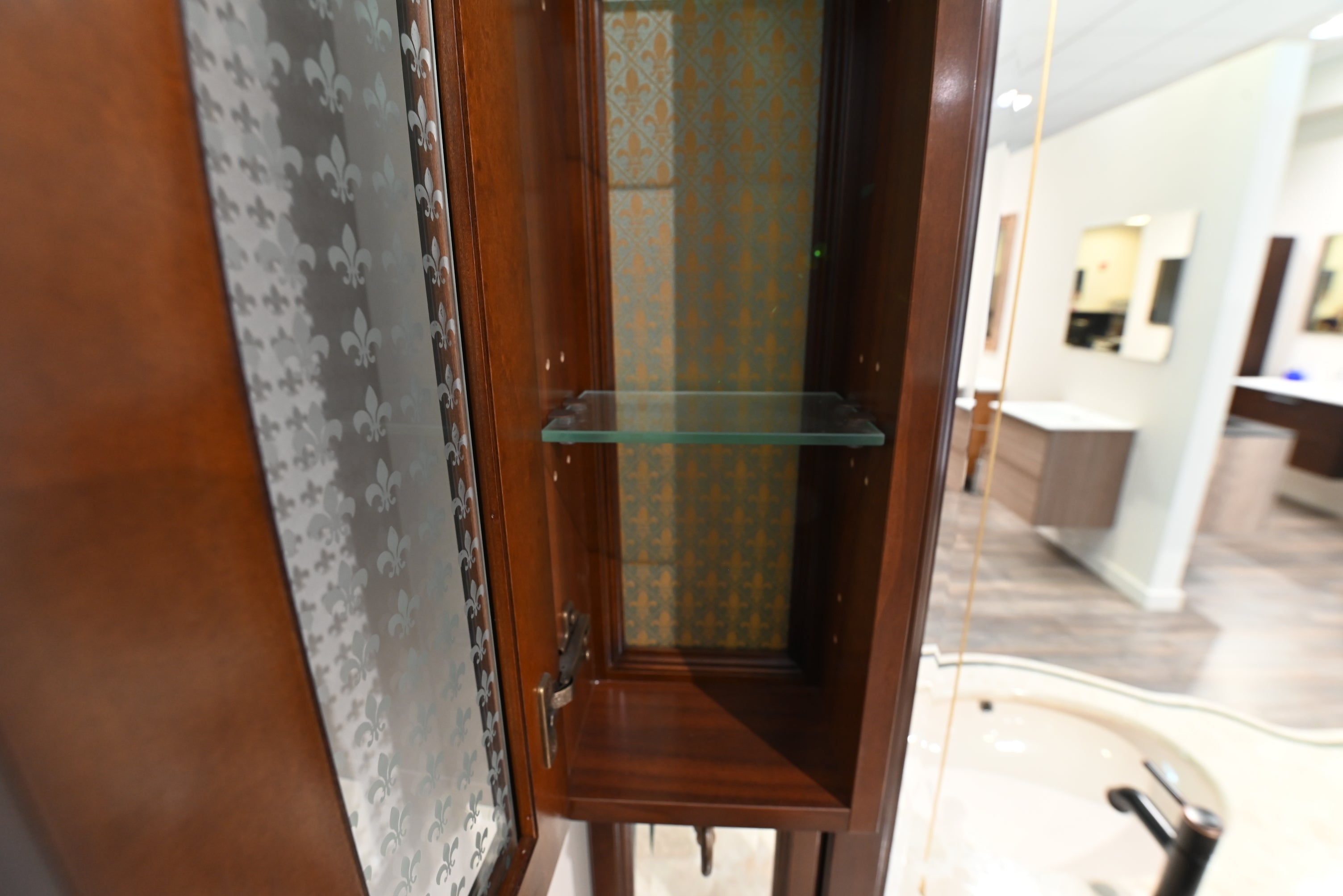 Traditional Cherry Wood 67" Single Vanity Station