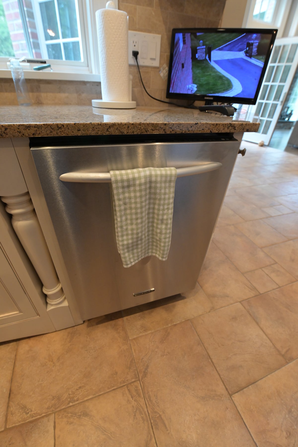Omega Transitional Linen White Kitchen with Black Island