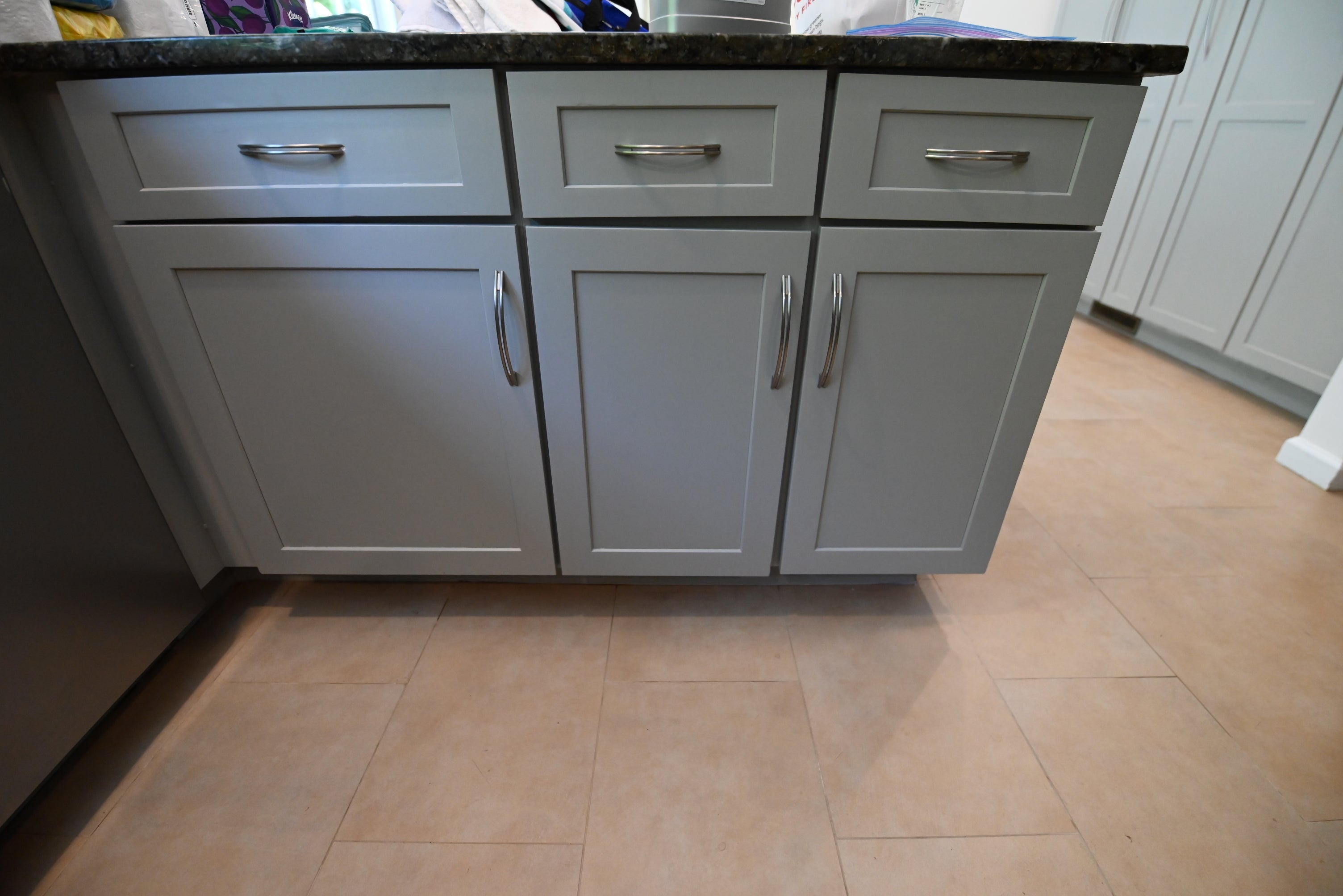 Thomasville Blue-Gray Transitional Kitchen with Appliances