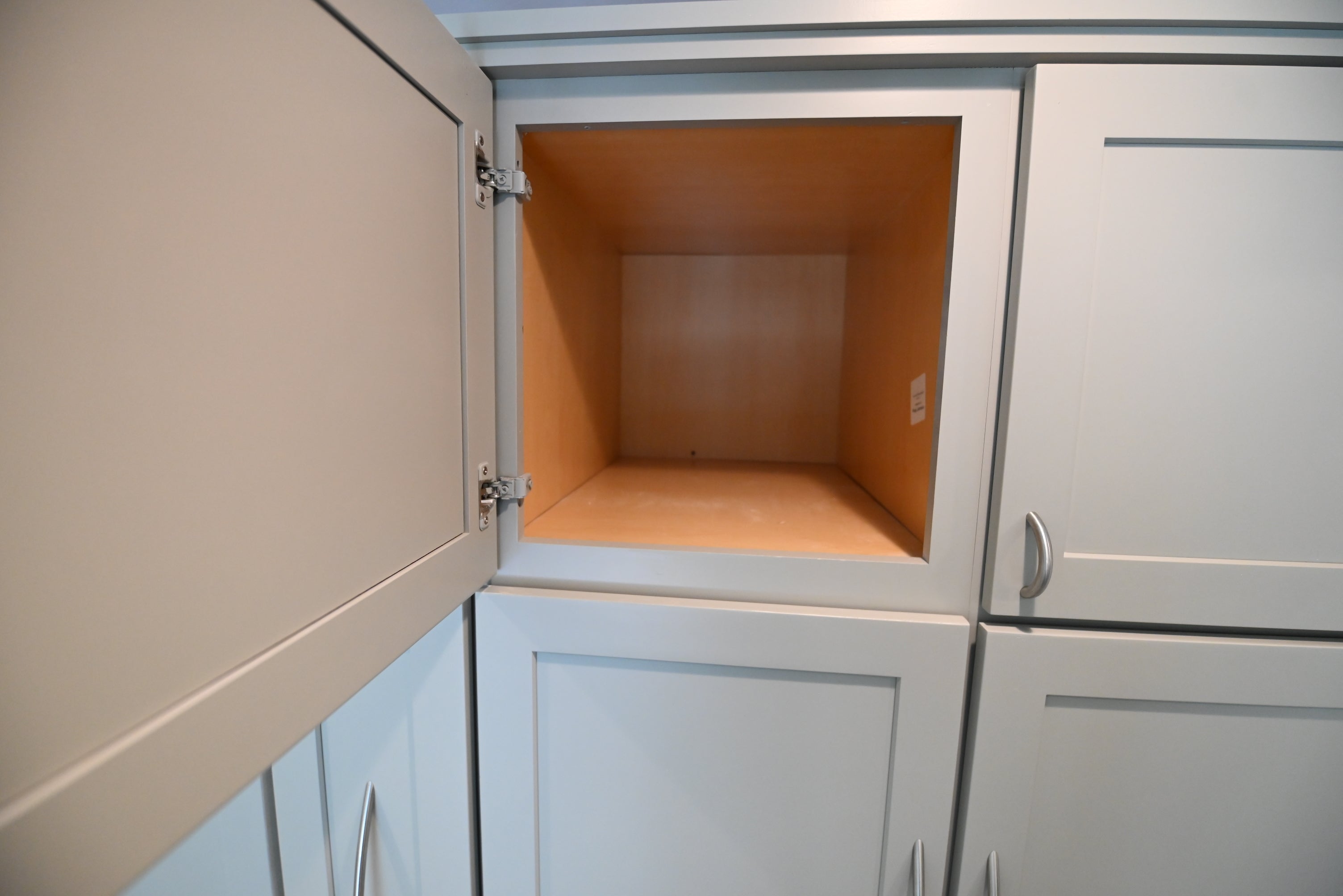Thomasville Blue-Gray Transitional Kitchen with Appliances