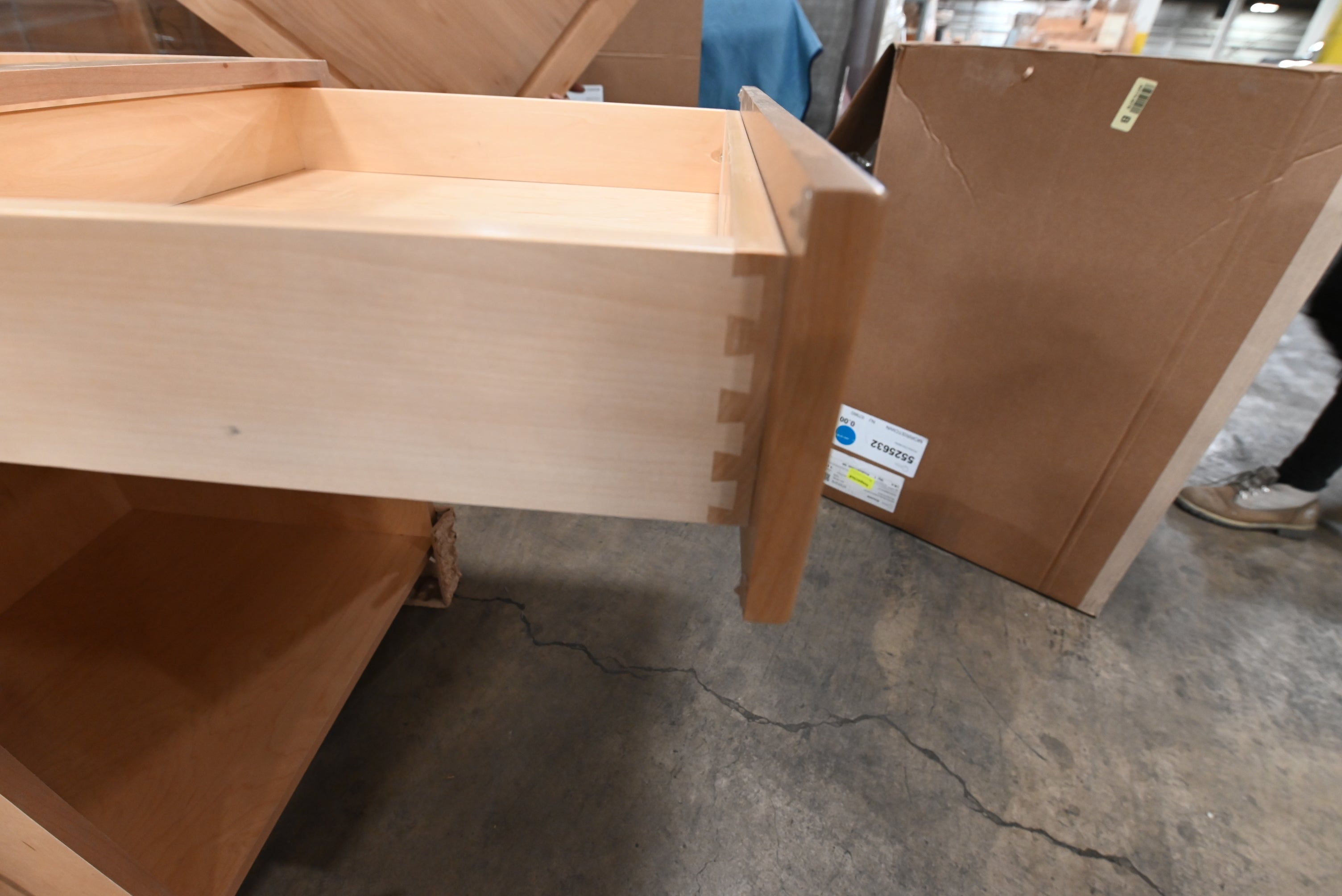 Crystal Cabinets Works Traditional Premium Alder Natural Wooden Kitchen Cabinets