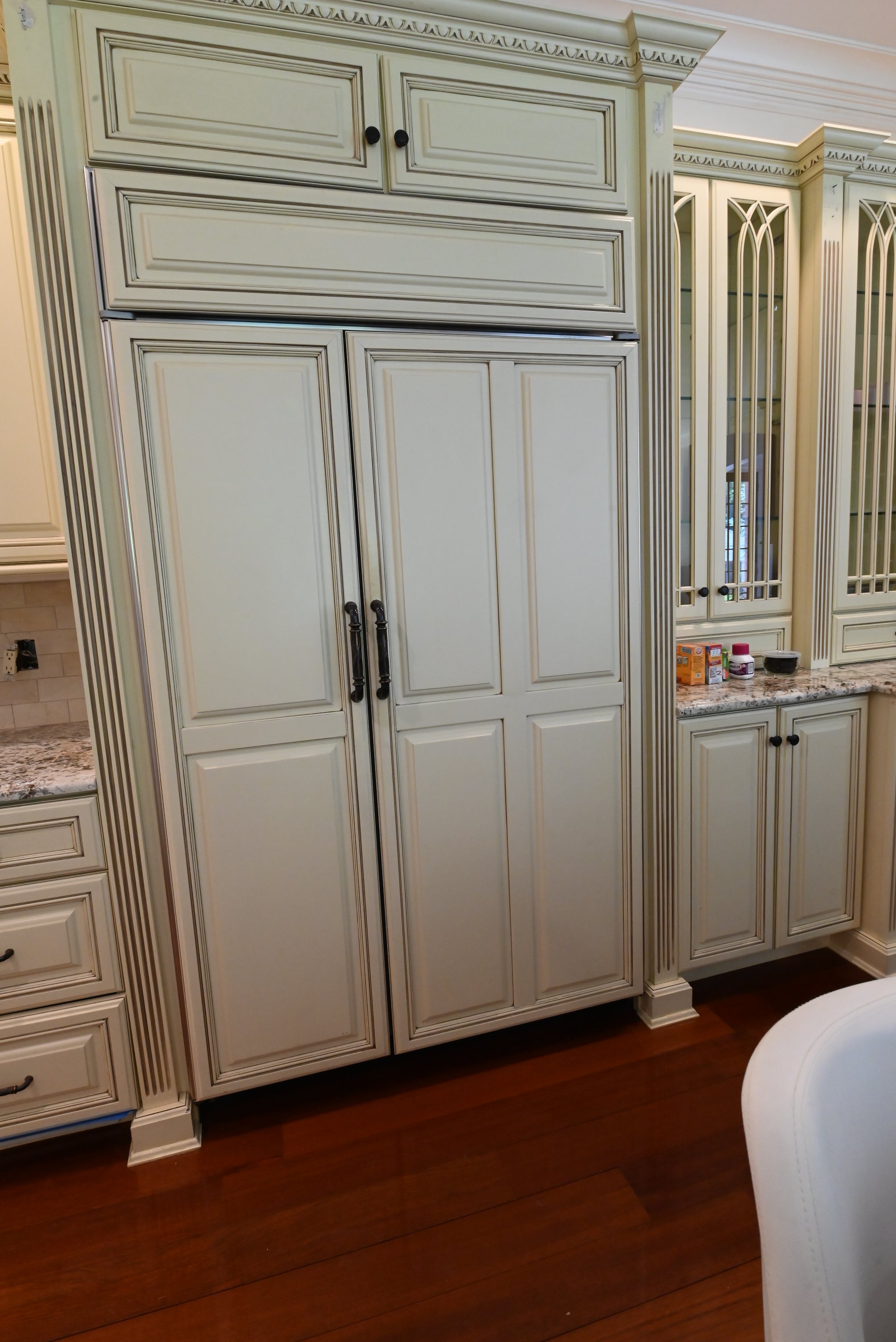 “The Ashbourne” Traditional Muted Cream Kitchen with Island & Desk Area