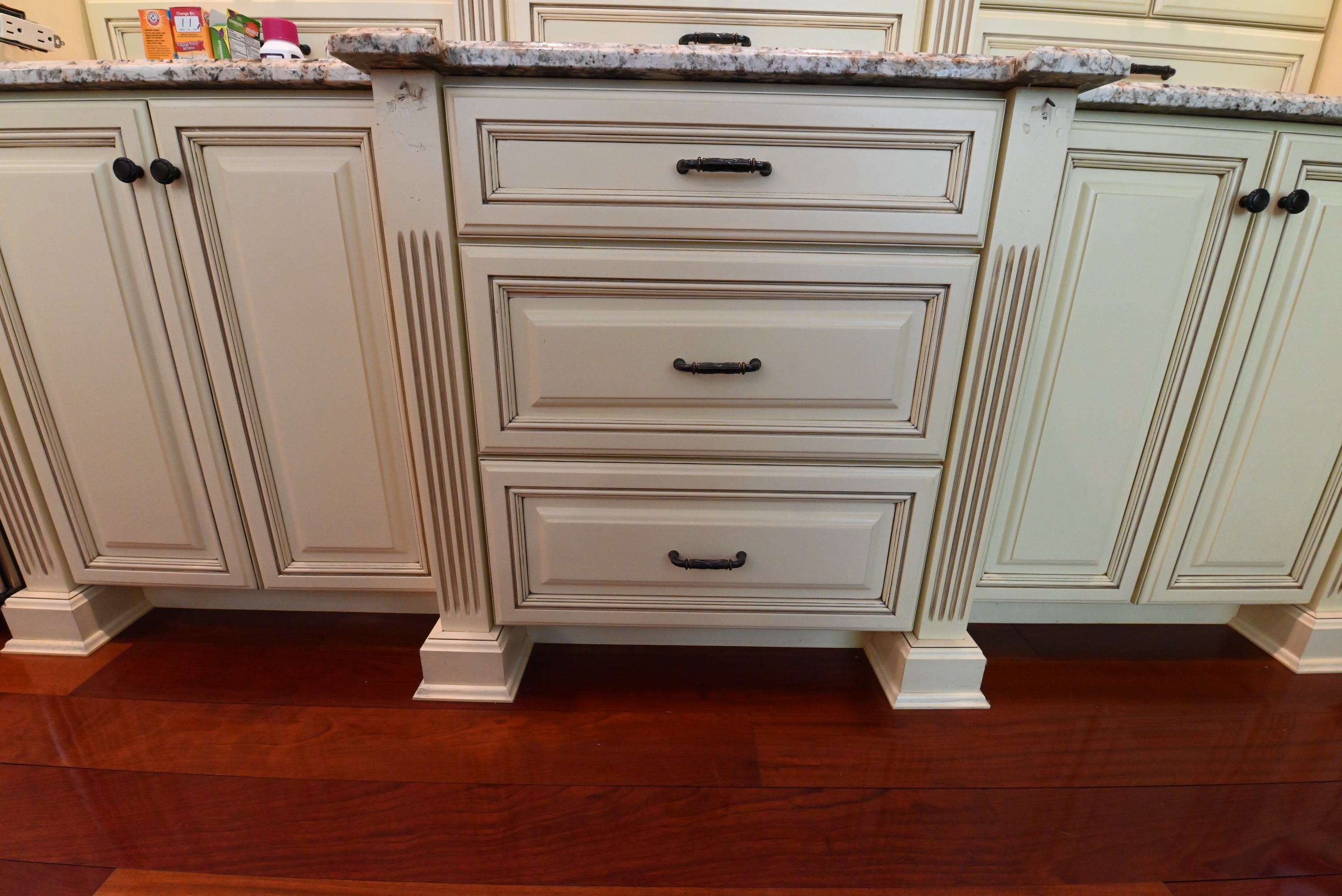 “The Ashbourne” Traditional Muted Cream Kitchen with Island & Desk Area