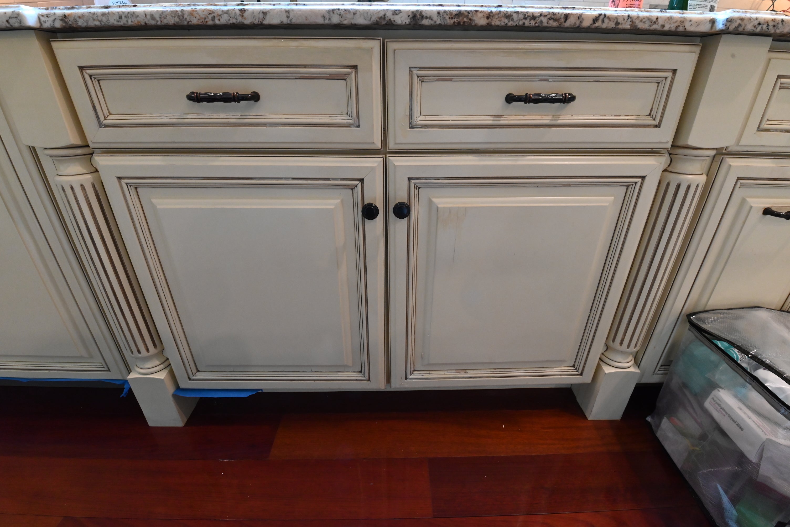 “The Ashbourne” Traditional Muted Cream Kitchen with Island & Desk Area