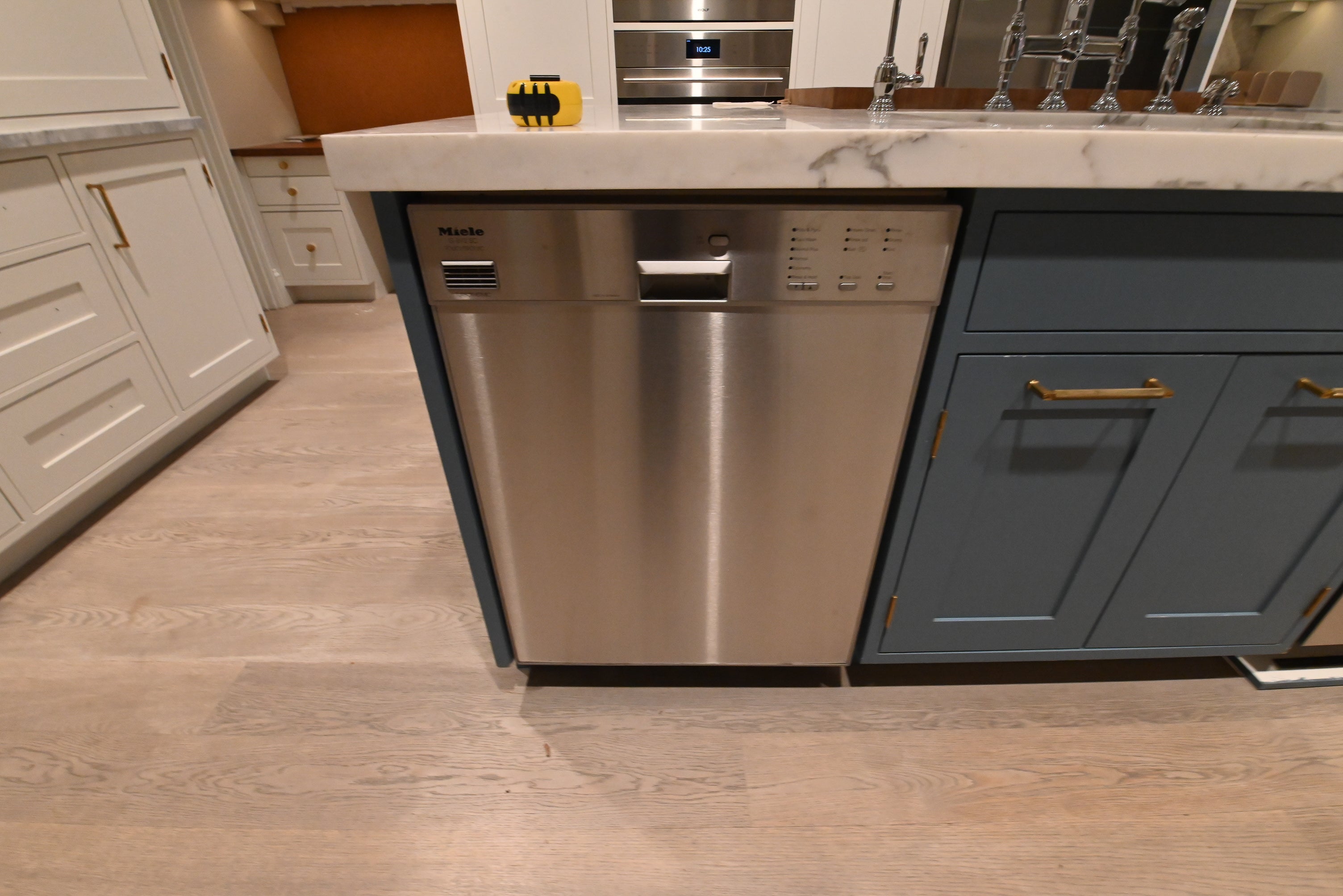 "The Windermere" Transitional White Kitchen with Island & Sub-Zero 648PROG