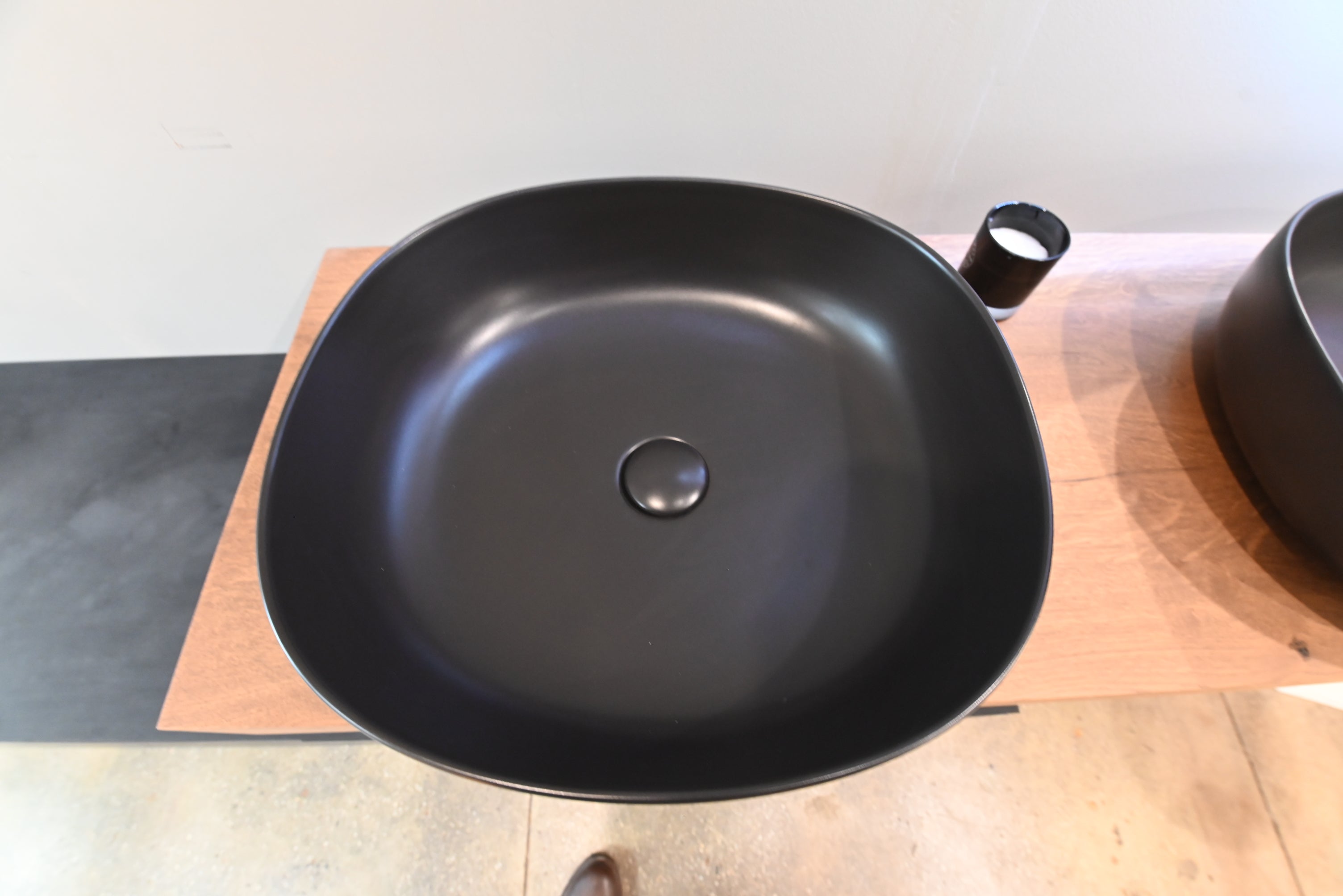 Edoné Modern Two-Tone Floating Vanity Set with Double Sinks and Hanging Mirrors