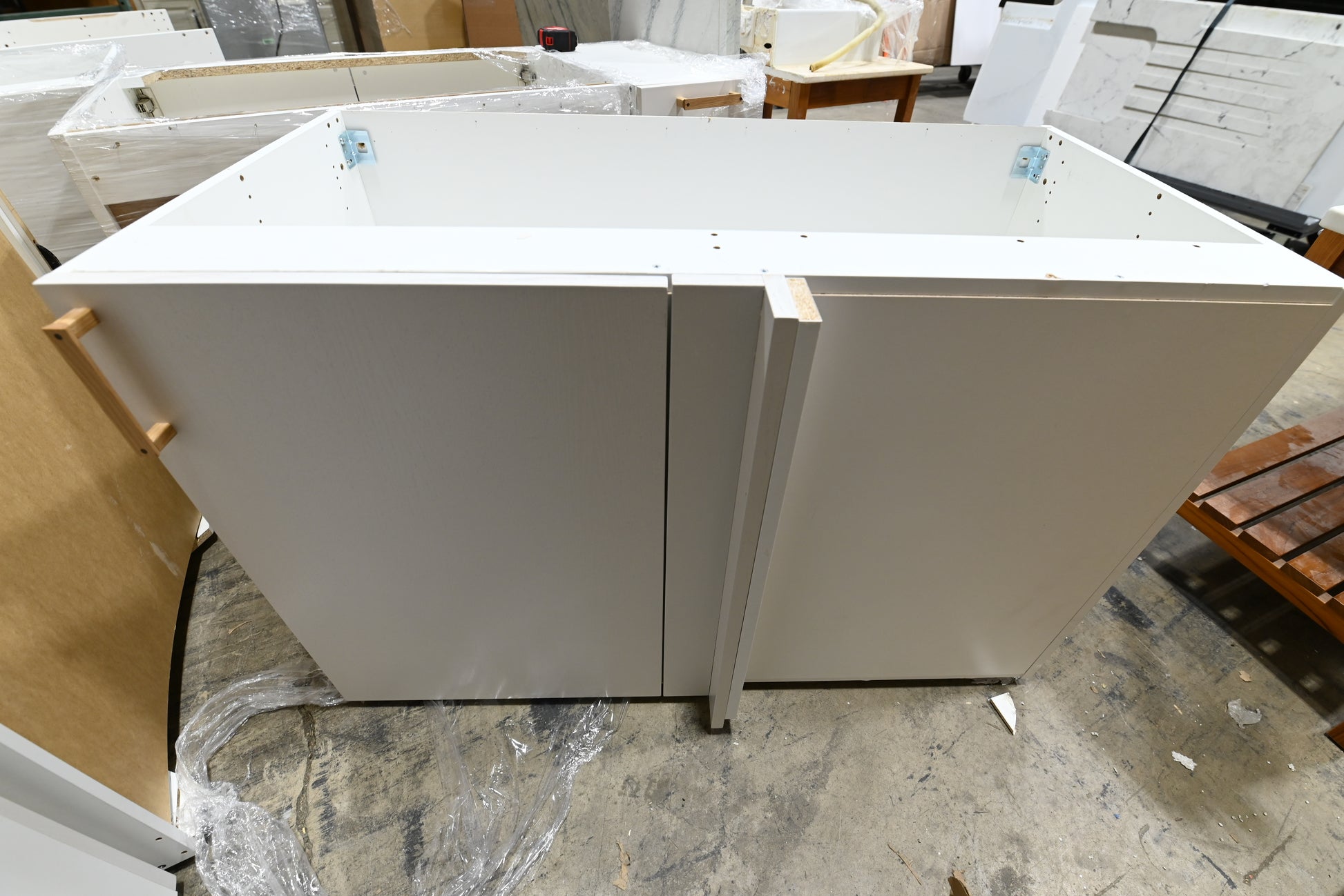 Reform Modern White Partial Kitchen Cabinets with Marble Countertop, Sink and Faucet