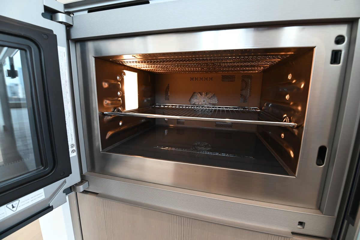 "The Tribeca" Modern Kitchen with Island & Gaggenau Appliances