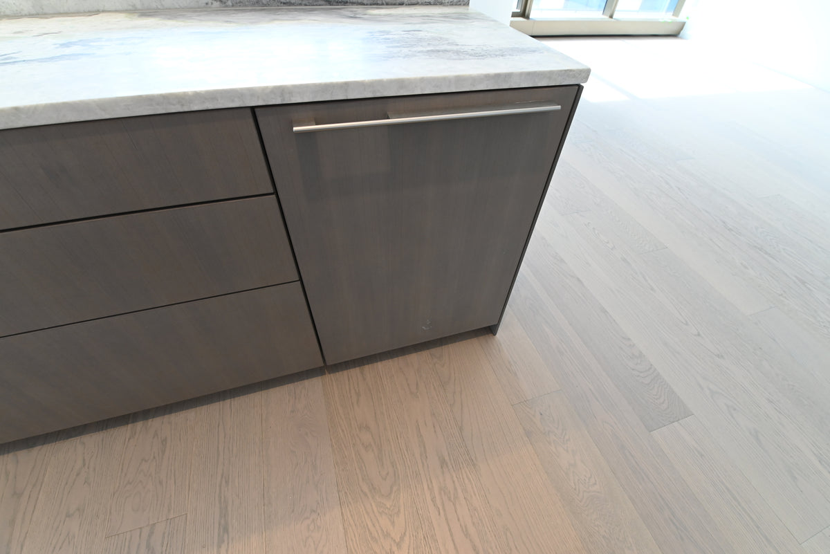 "The Tribeca" Modern Kitchen with Island & Gaggenau Appliances