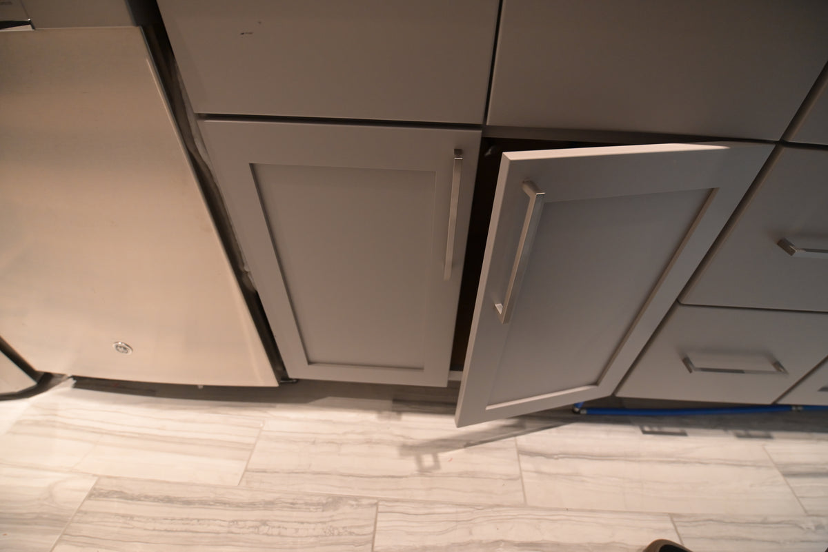 WoodHarbor Transitional Warm Gray Kitchenette with Appliances