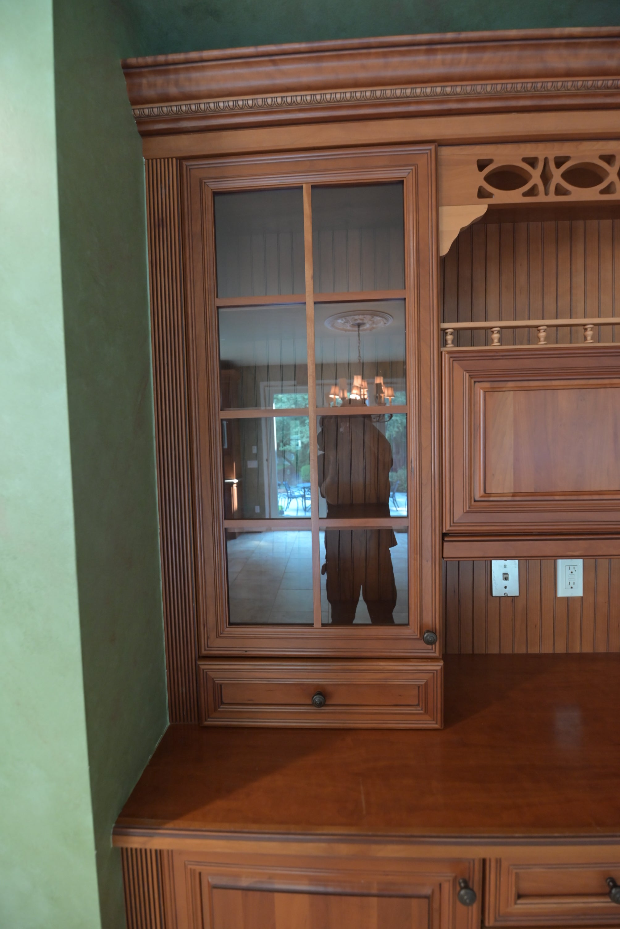"The Oakridge" Traditional Classic Craftsman Wooden Storage Hutch