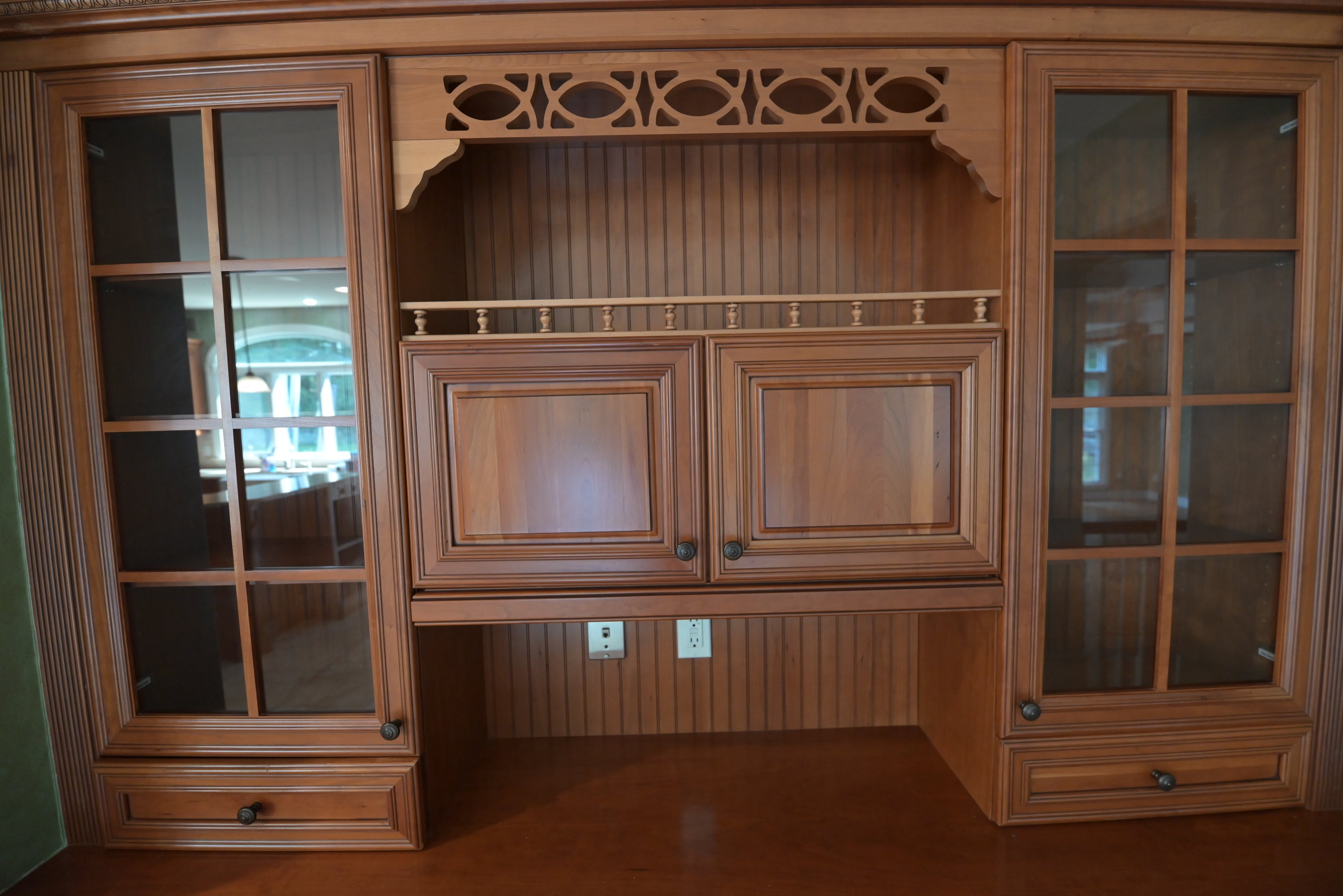 "The Oakridge" Traditional Classic Craftsman Wooden Storage Hutch
