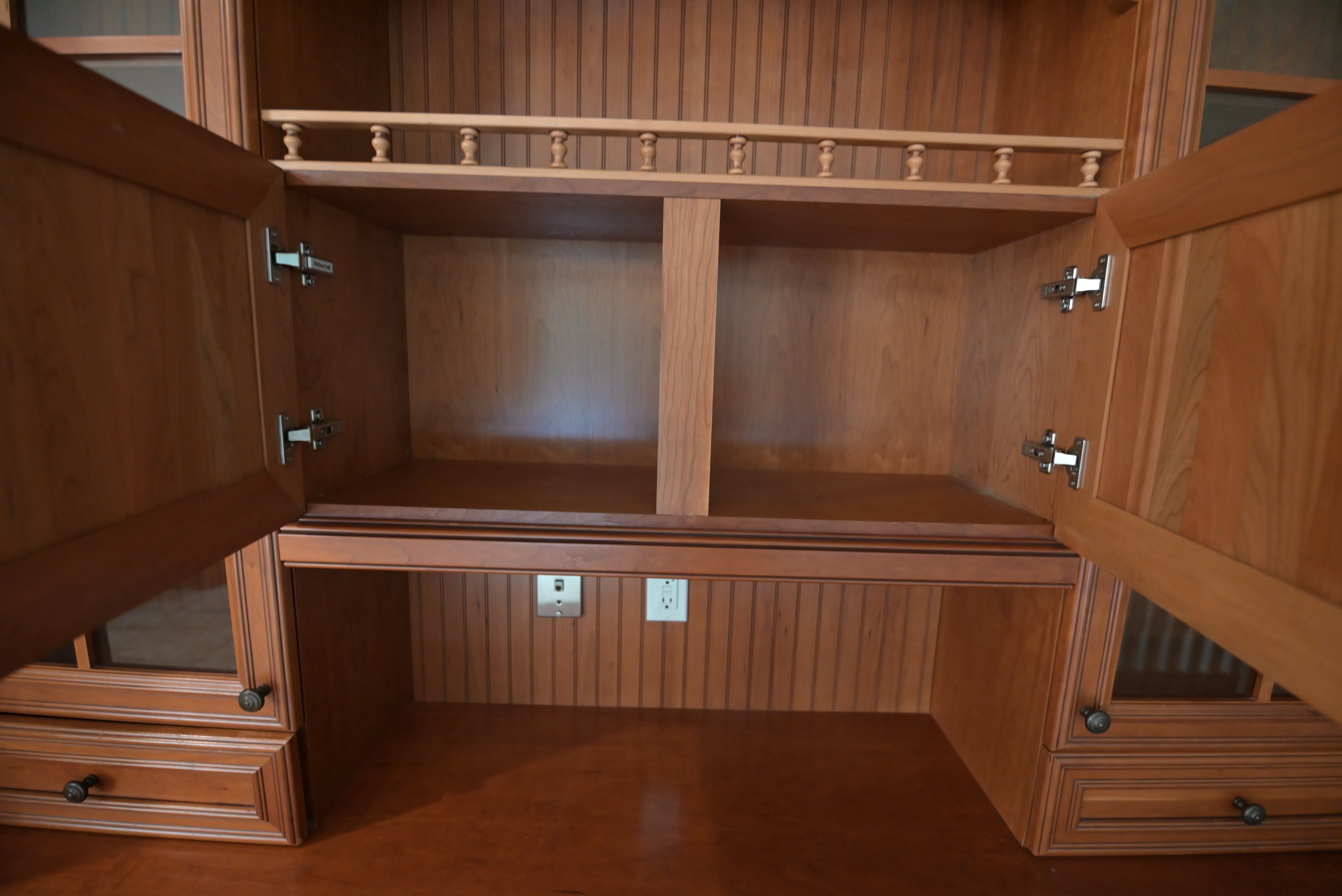 "The Oakridge" Traditional Classic Craftsman Wooden Storage Hutch