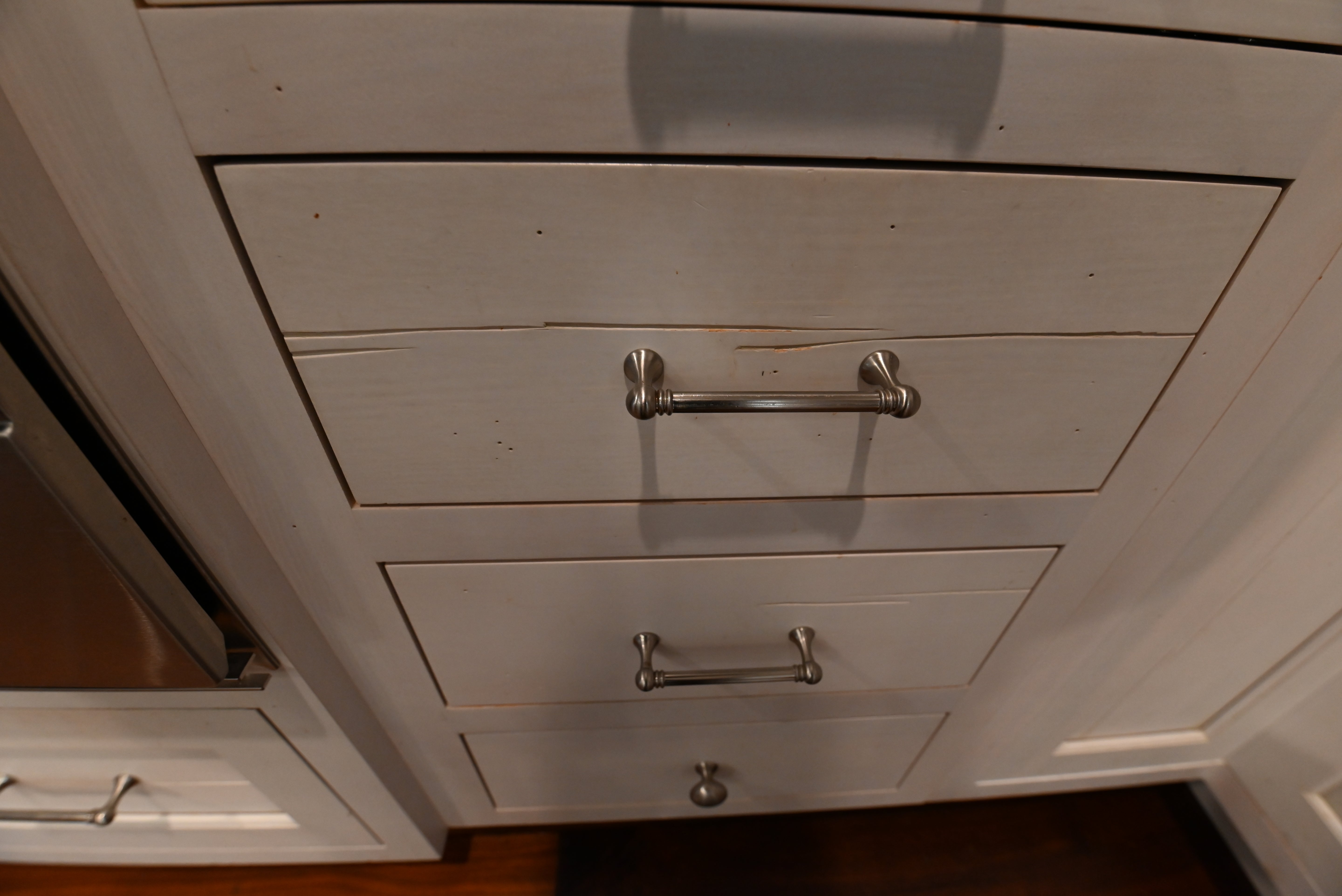 Kountry Kraft Distressed Textured White Traditional Pre-Owned Kitchen