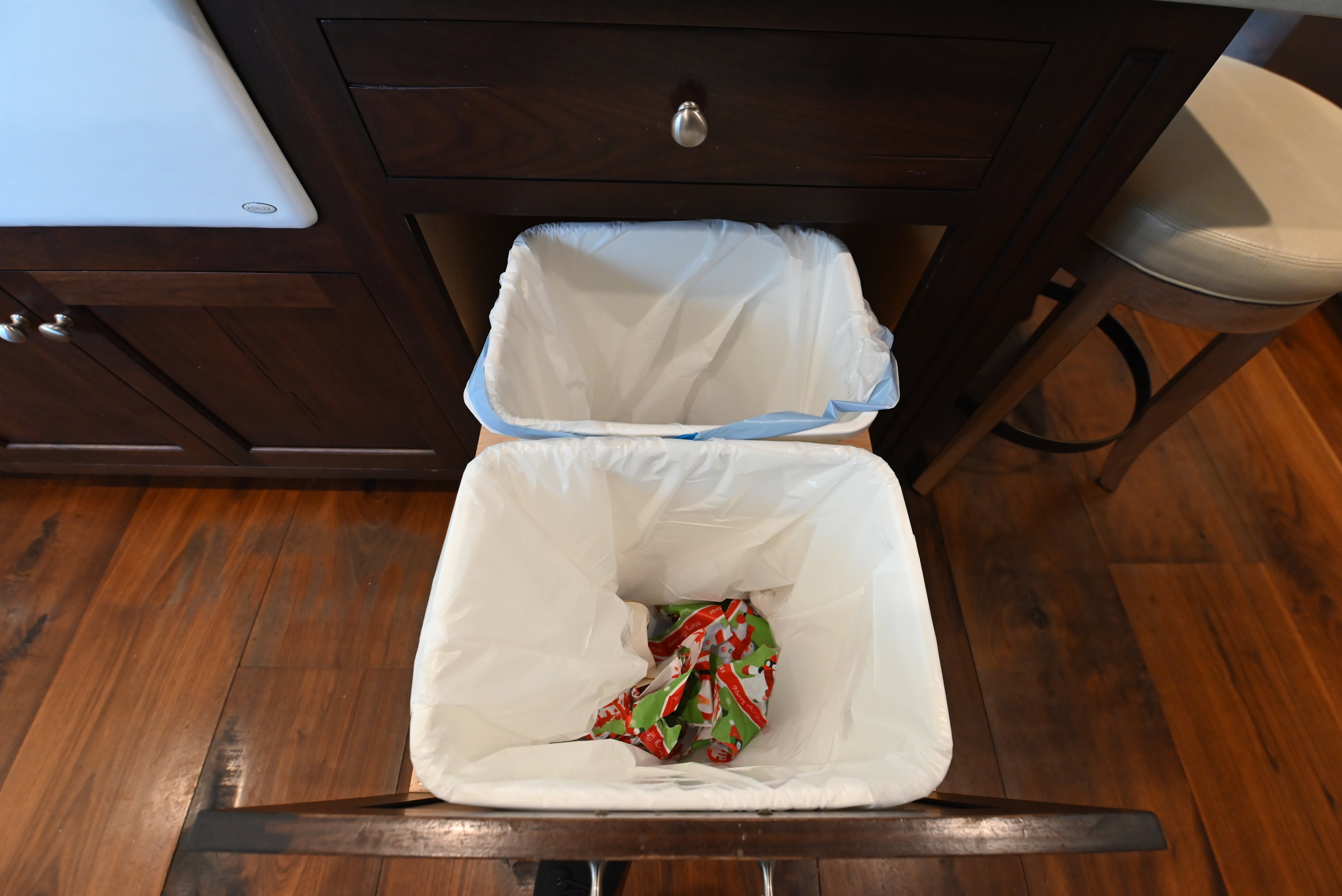 Kountry Kraft Distressed Textured White Traditional Pre-Owned Kitchen