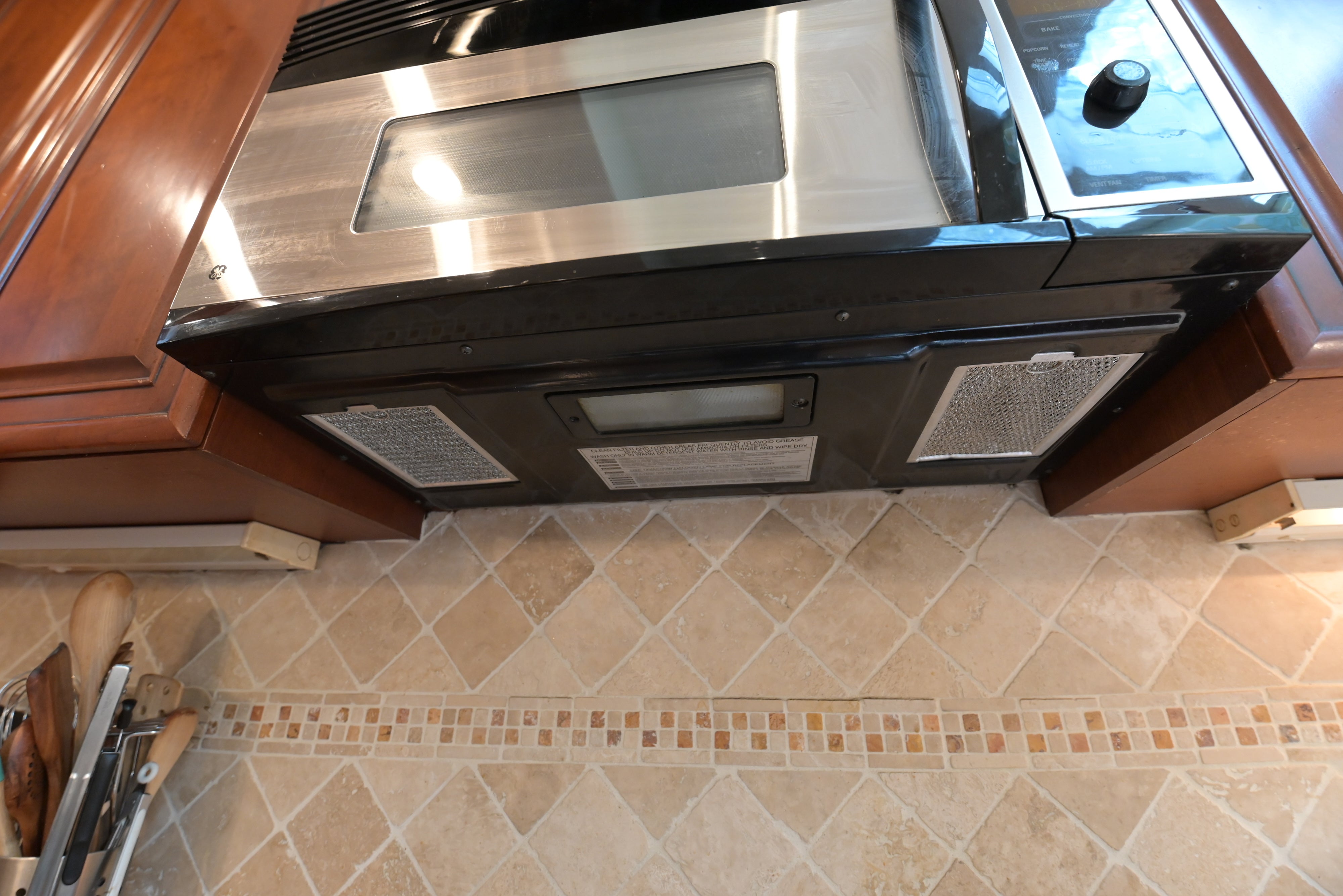 Brookhaven Traditional Wooden Kitchen with Island & Sub-Zero Refrigerator