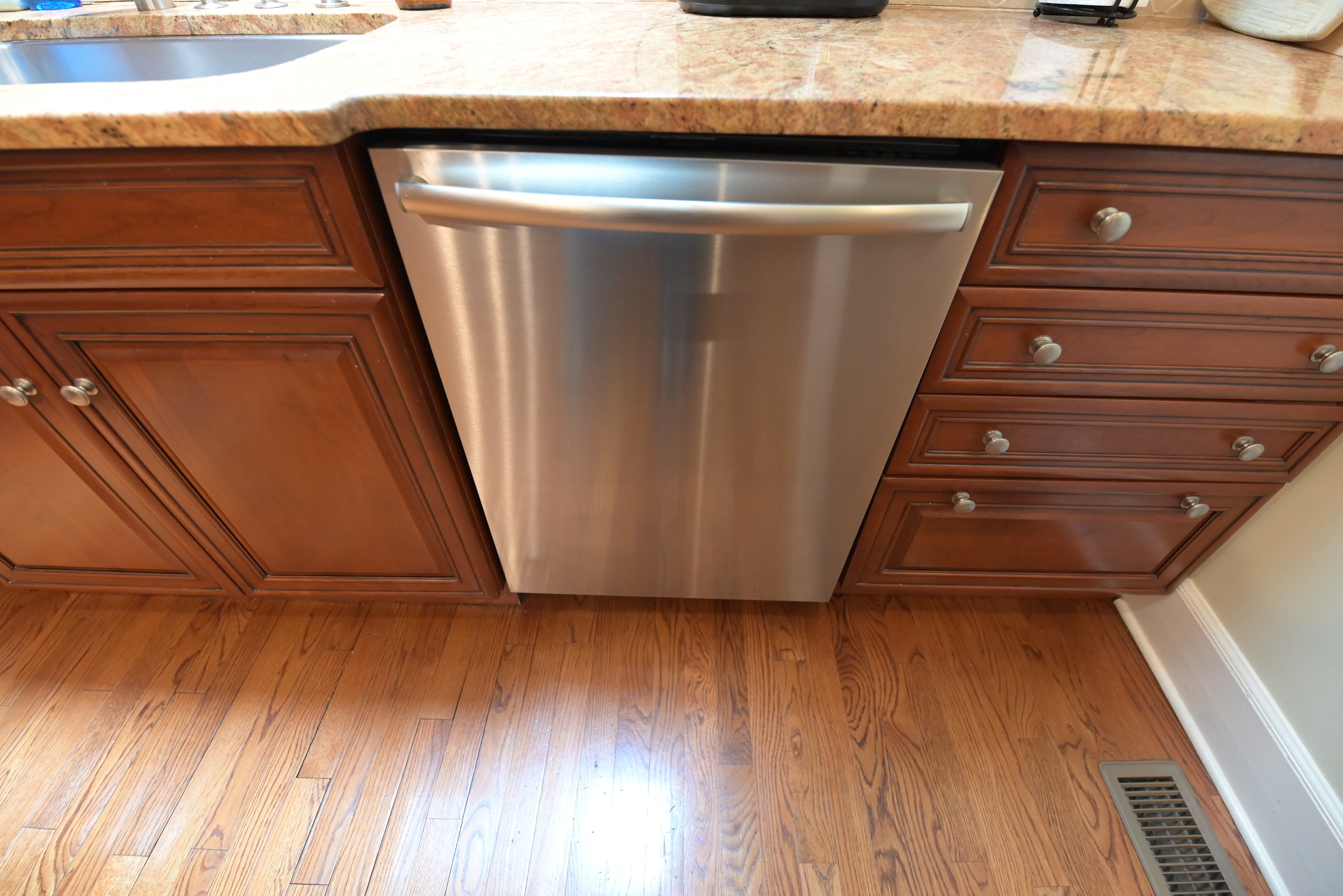 Brookhaven Traditional Wooden Kitchen with Island & Sub-Zero Refrigerator