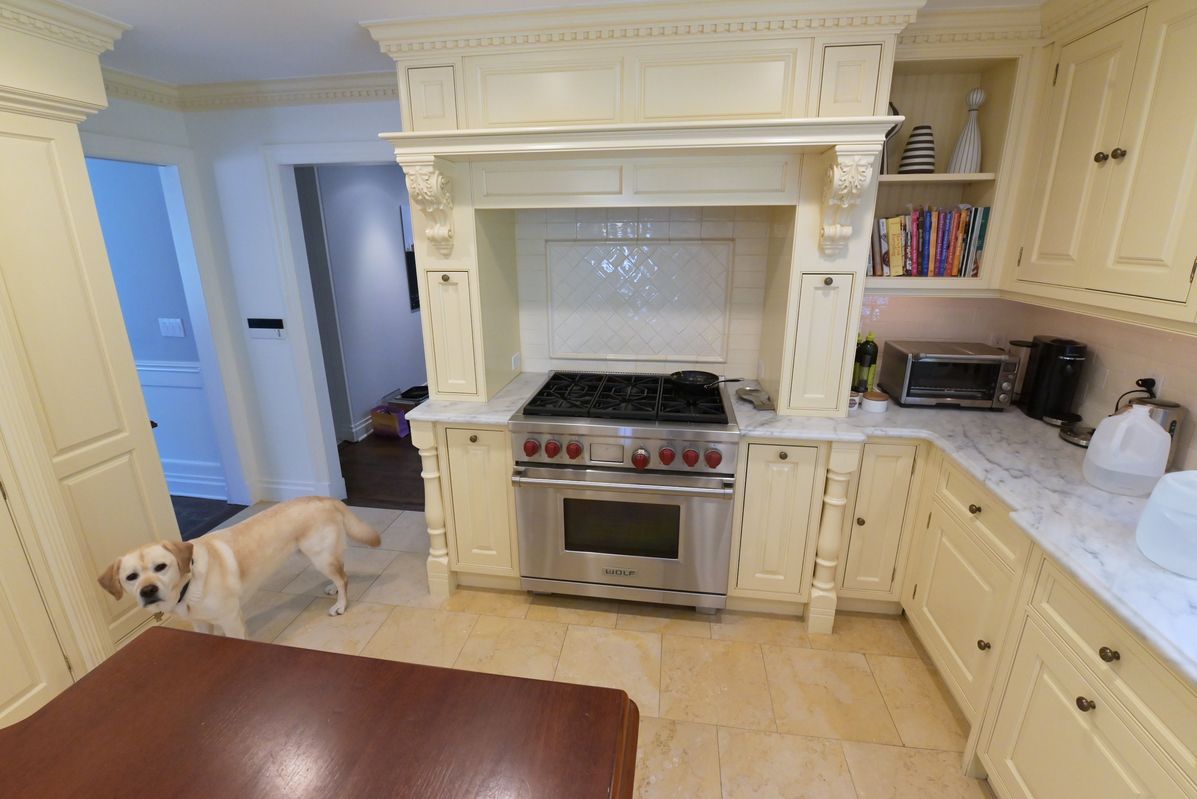 Cuisine André Julien Traditional Mannequin Cream Kitchen with Island