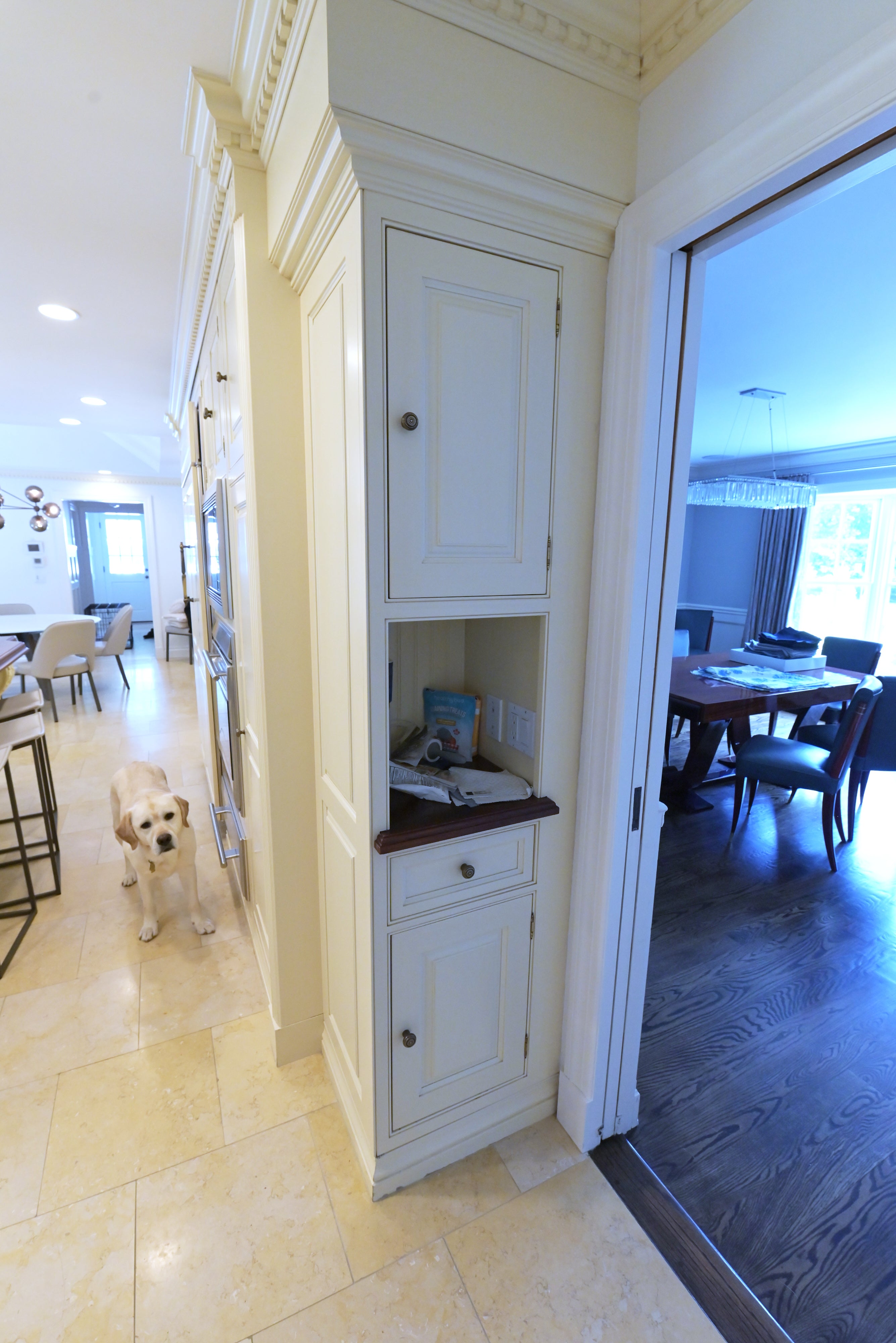 Cuisine André Julien Traditional Mannequin Cream Kitchen with Island
