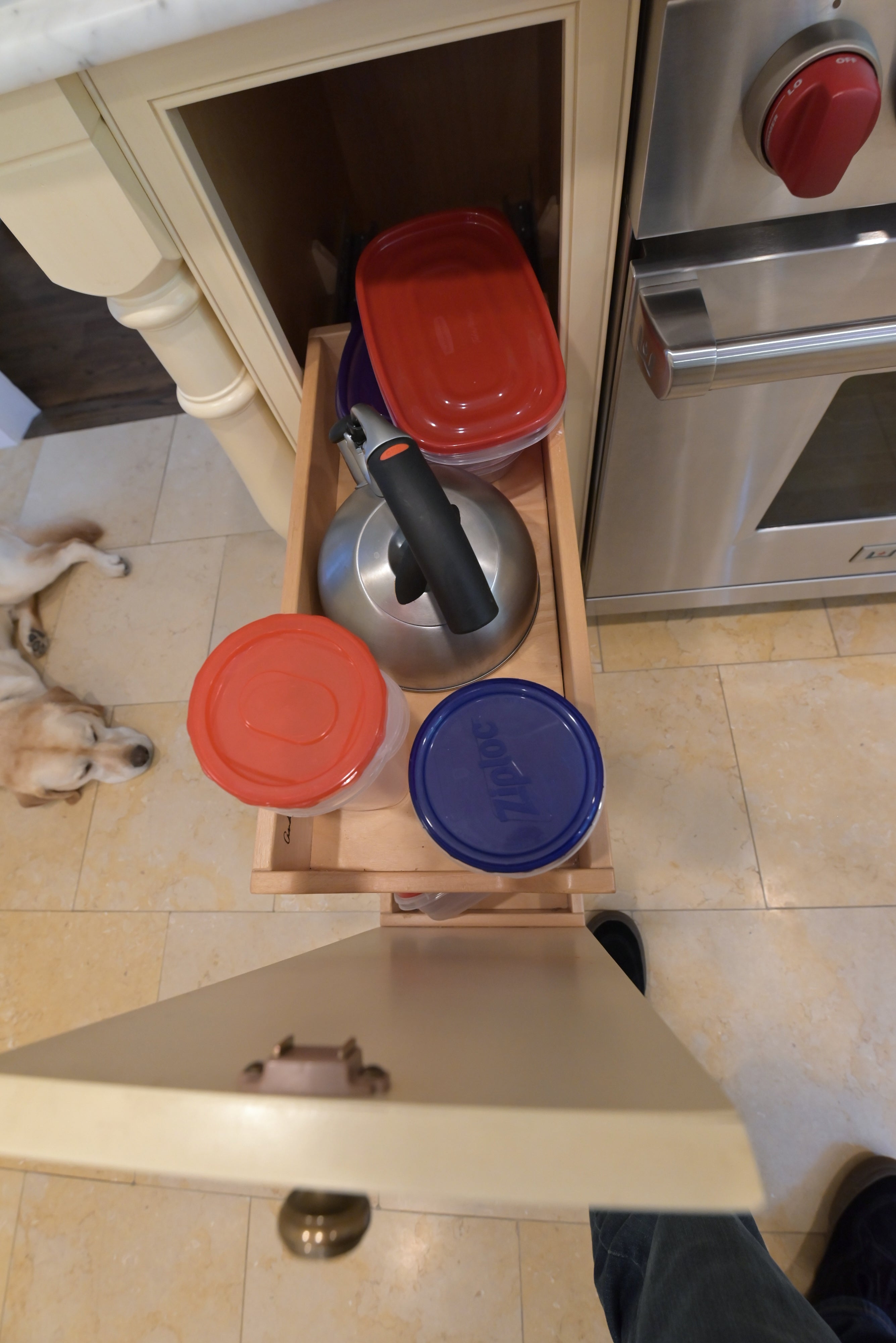 Cuisine André Julien Traditional Mannequin Cream Kitchen with Island