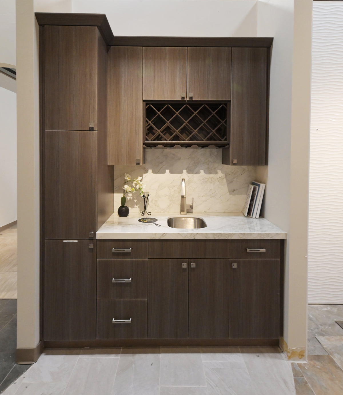 Kitchen Craft Classic Modern Wood Grain Wet Bar