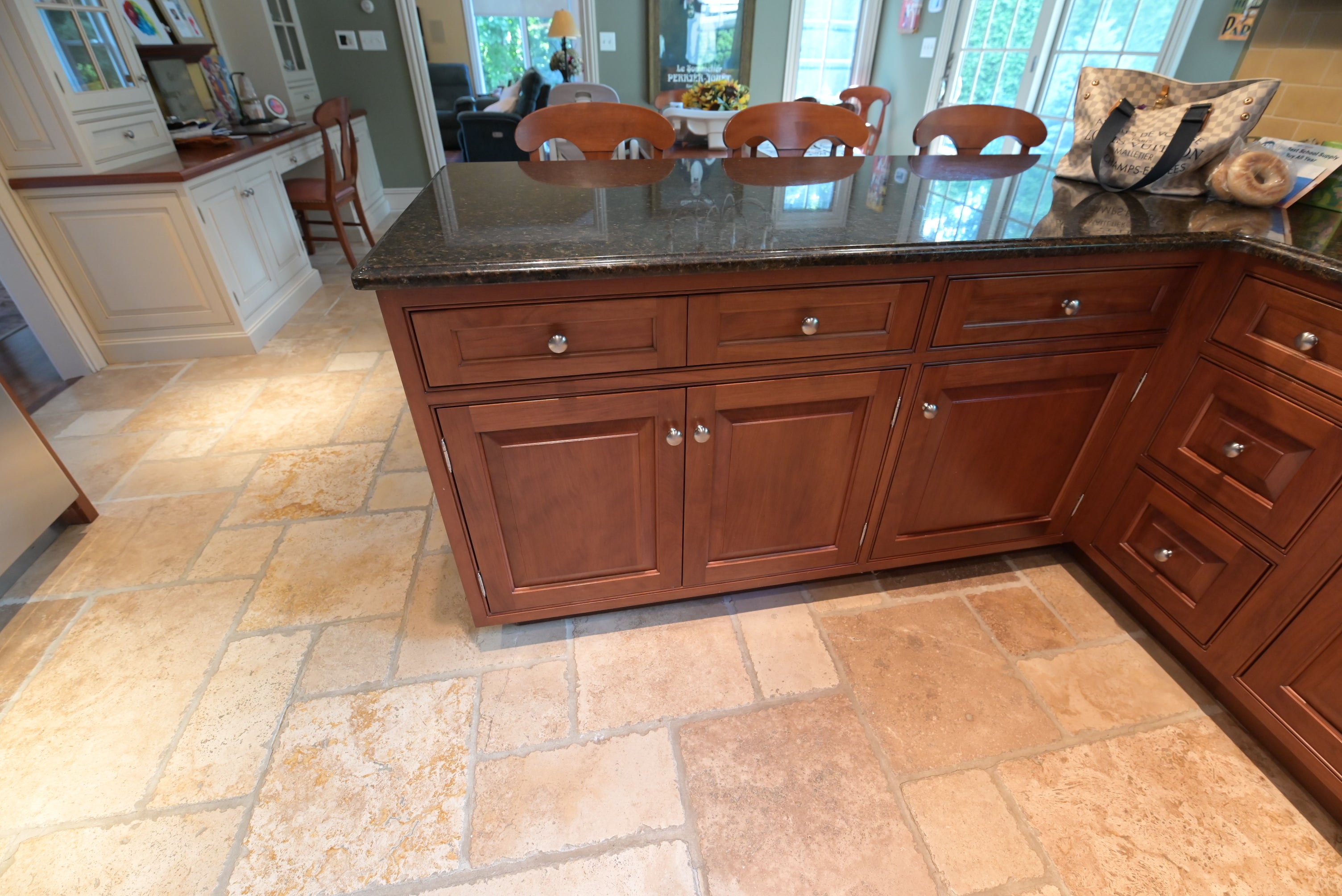 "The Biltmore" Traditional Natural Wood Finish Kitchen with Appliances