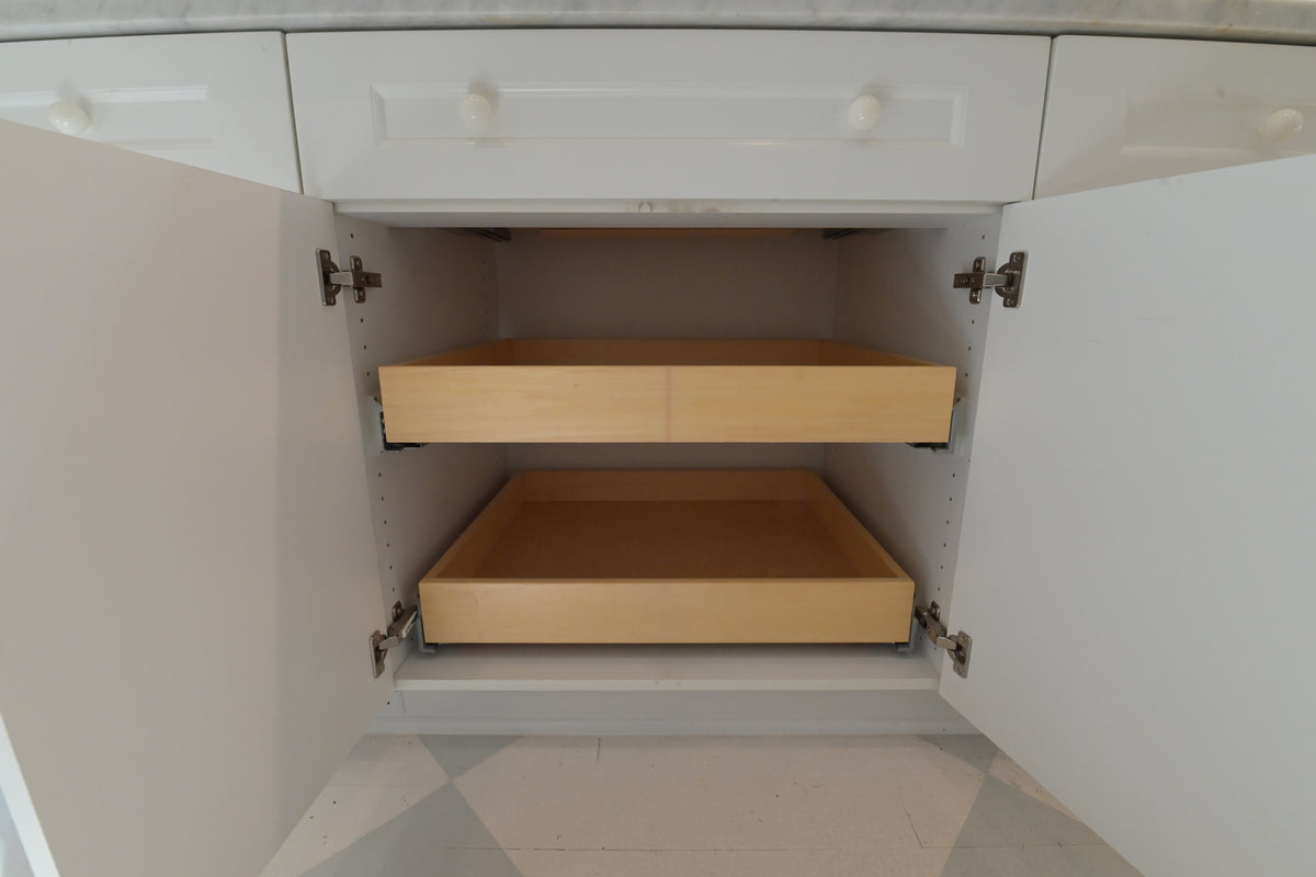 Ultracraft Peak White Transitional Kitchen Base Cabinets
