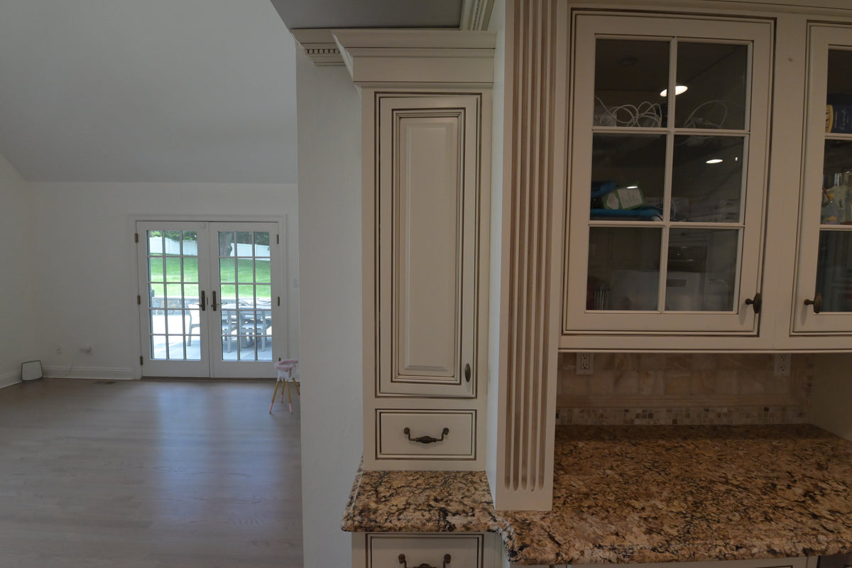 "The Montacute" Traditional Off White Kitchen with Wood Island & Appliances
