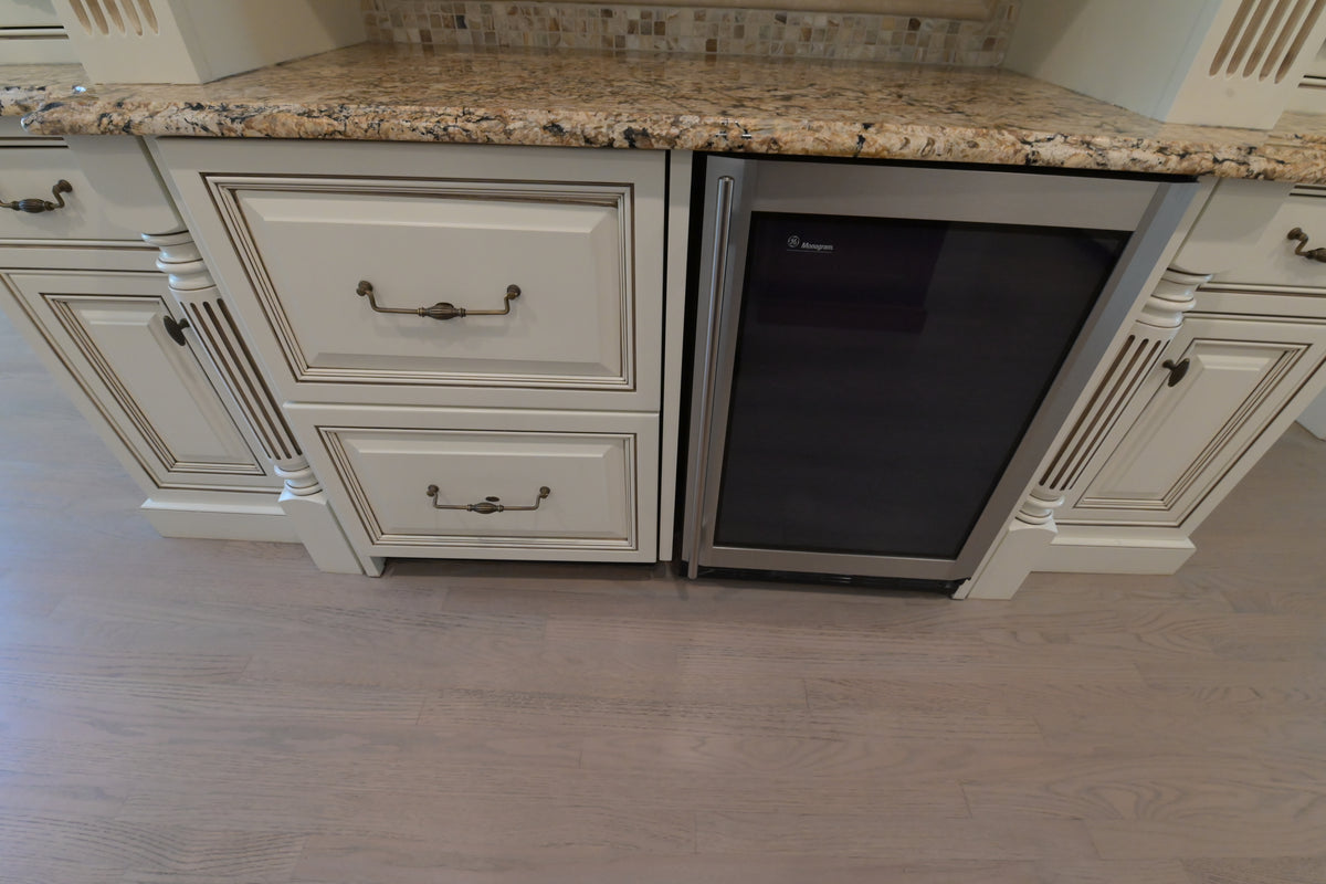 "The Montacute" Traditional Off White Kitchen with Wood Island & Appliances
