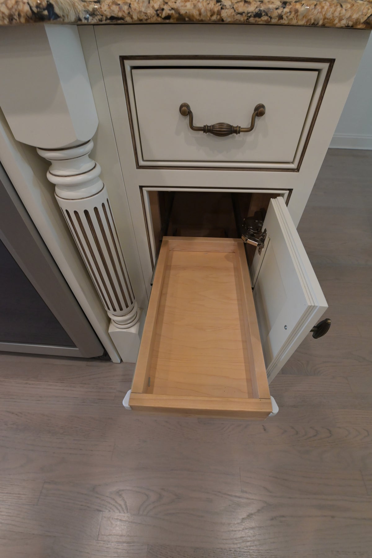 "The Montacute" Traditional Off White Kitchen with Wood Island & Appliances