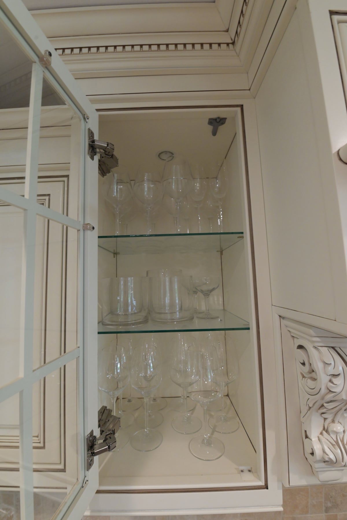 "The Montacute" Traditional Off White Kitchen with Wood Island & Appliances