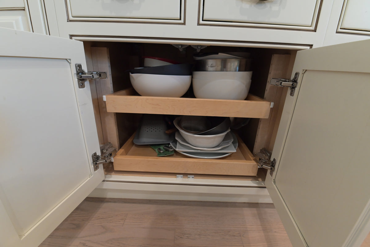 "The Montacute" Traditional Off White Kitchen with Wood Island & Appliances