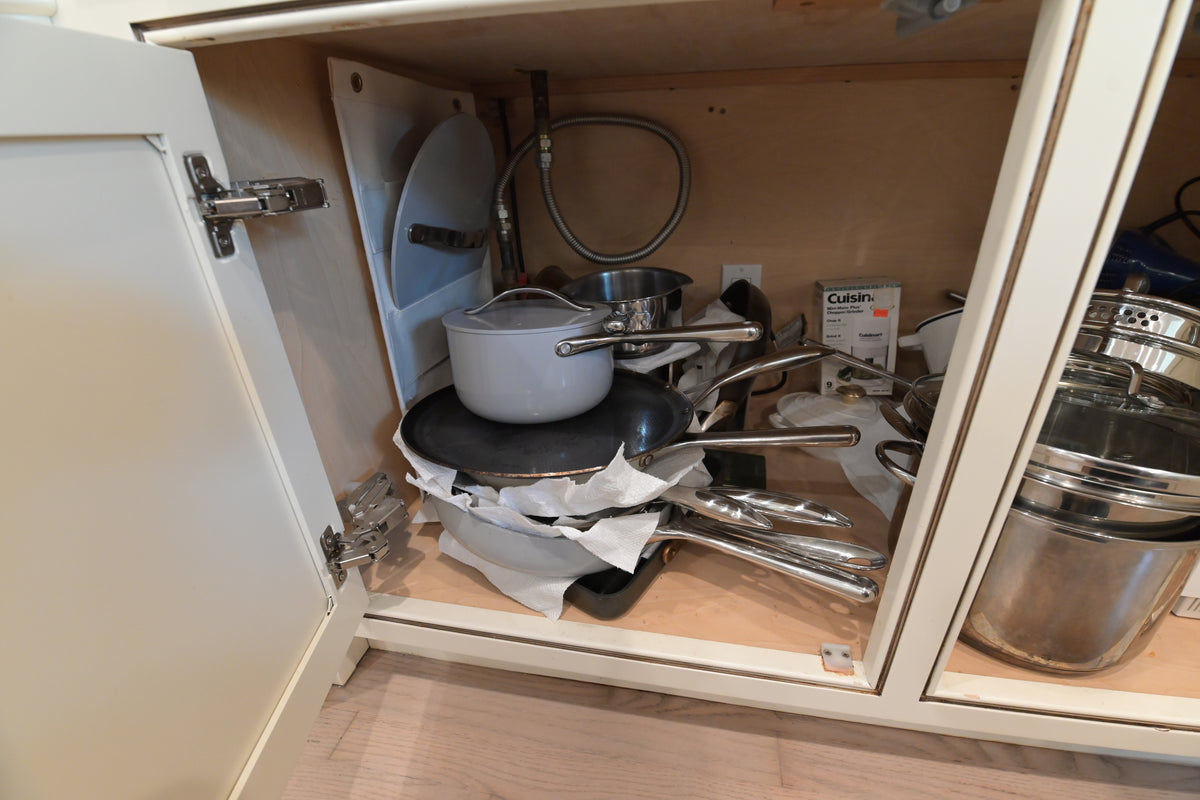 "The Montacute" Traditional Off White Kitchen with Wood Island & Appliances