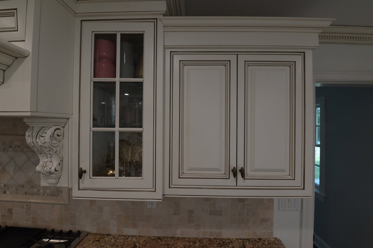 "The Montacute" Traditional Off White Kitchen with Wood Island & Appliances