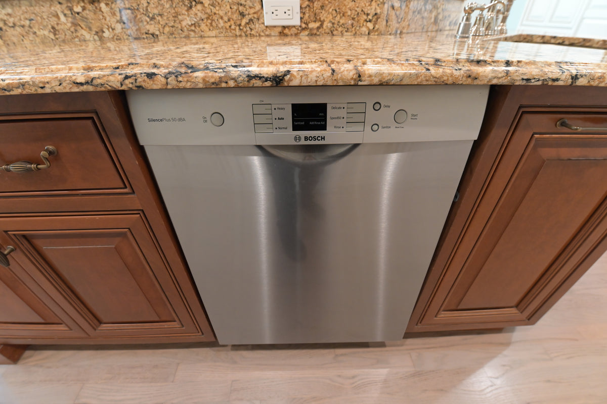 "The Montacute" Traditional Off White Kitchen with Wood Island & Appliances