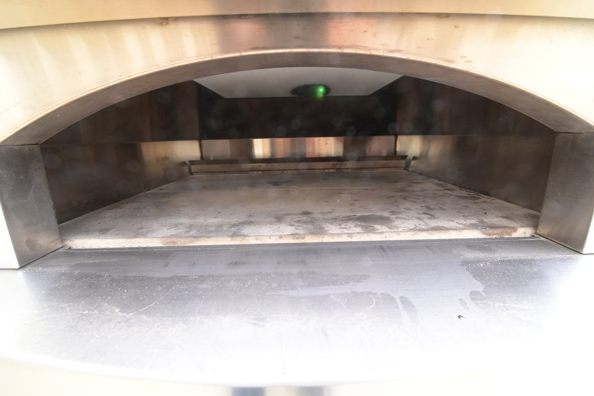 Outdoor natural gas 800 degree stainless steel pizza oven Kalamazoo
