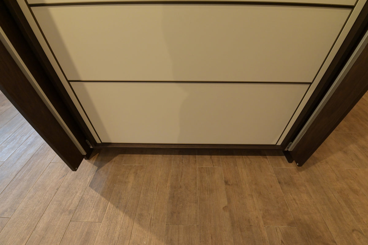 Poggenpohl Modern Kitchen with +MODO Island, +SEGMENTO Cabinetry & +STAGE Bar