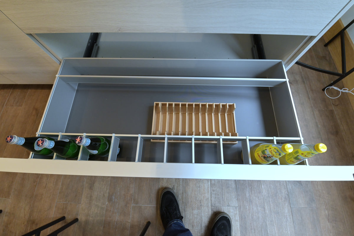 Poggenpohl Modern Kitchen with +MODO Island, +SEGMENTO Cabinetry & +STAGE Bar