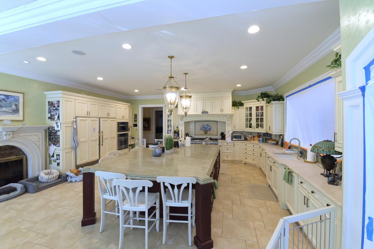 Kitchen Craft Traditional Light Cream Kitchen with Island & Appliances