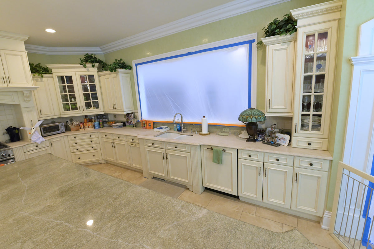 Kitchen Craft Traditional Light Cream Kitchen with Island & Appliances
