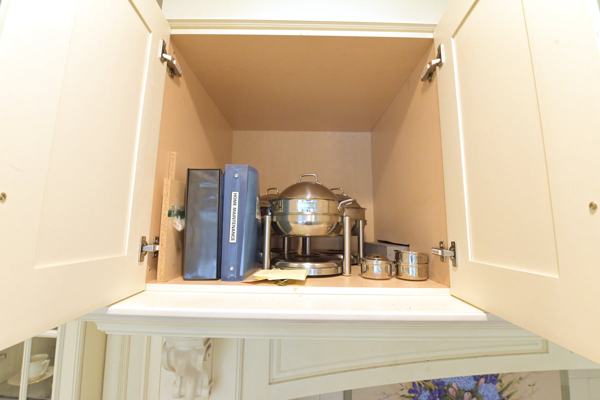Kitchen Craft Traditional Light Cream Kitchen with Island & Appliances