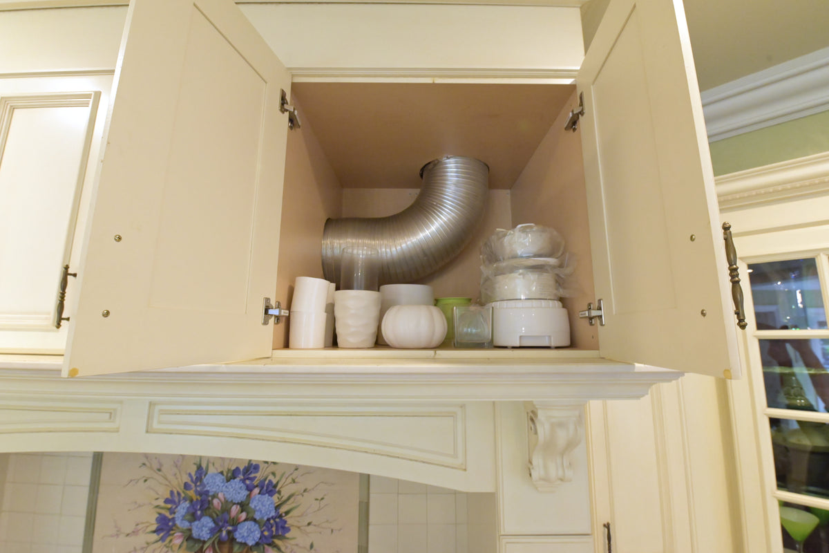 Kitchen Craft Traditional Light Cream Kitchen with Island & Appliances