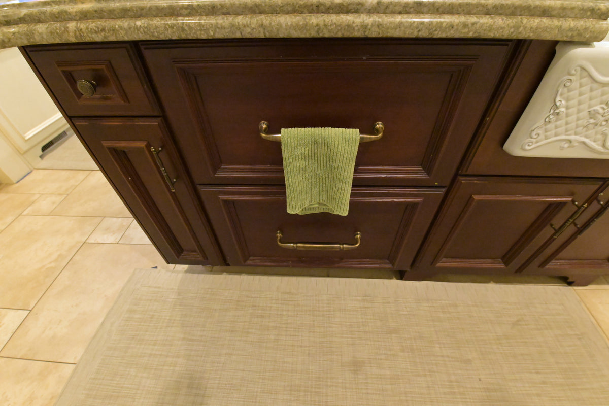 Kitchen Craft Traditional Light Cream Kitchen with Island & Appliances