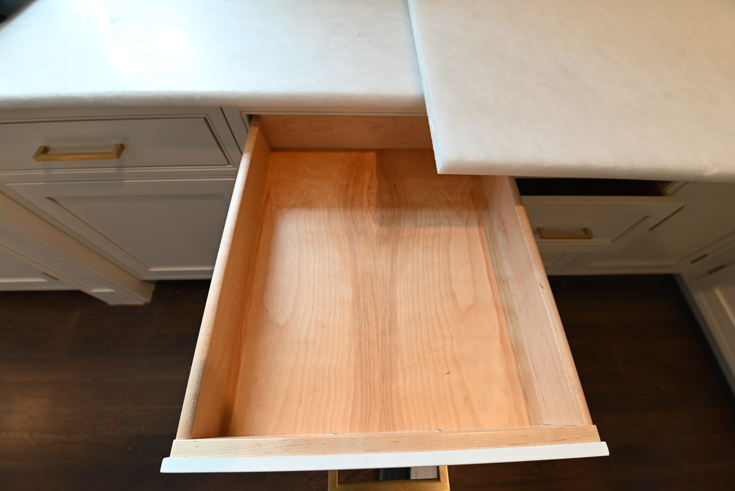 Prevo Transitional White Complete Kitchen Cabinets with Brown Wooden Island