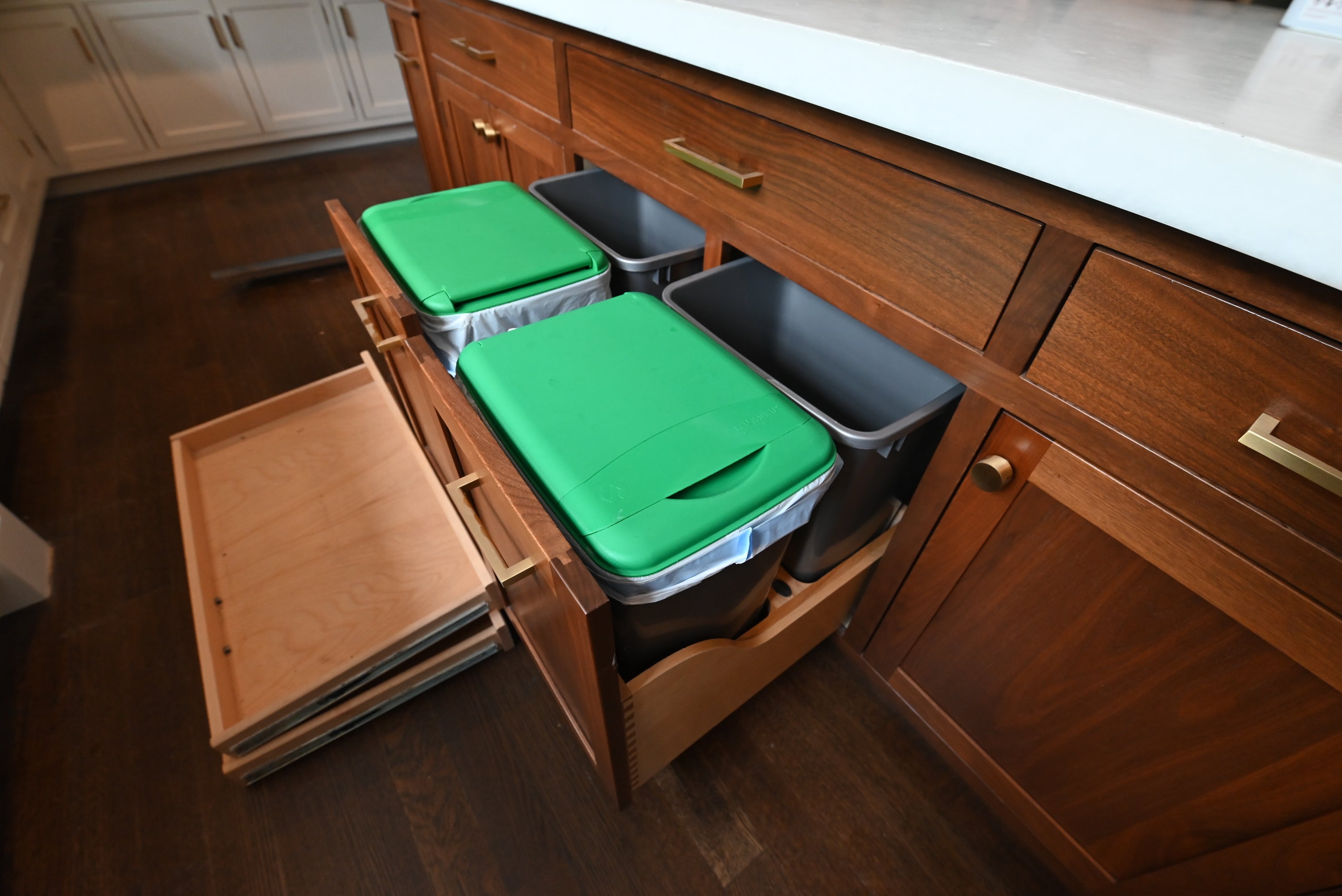 Prevo Transitional White Complete Kitchen Cabinets with Brown Wooden Island