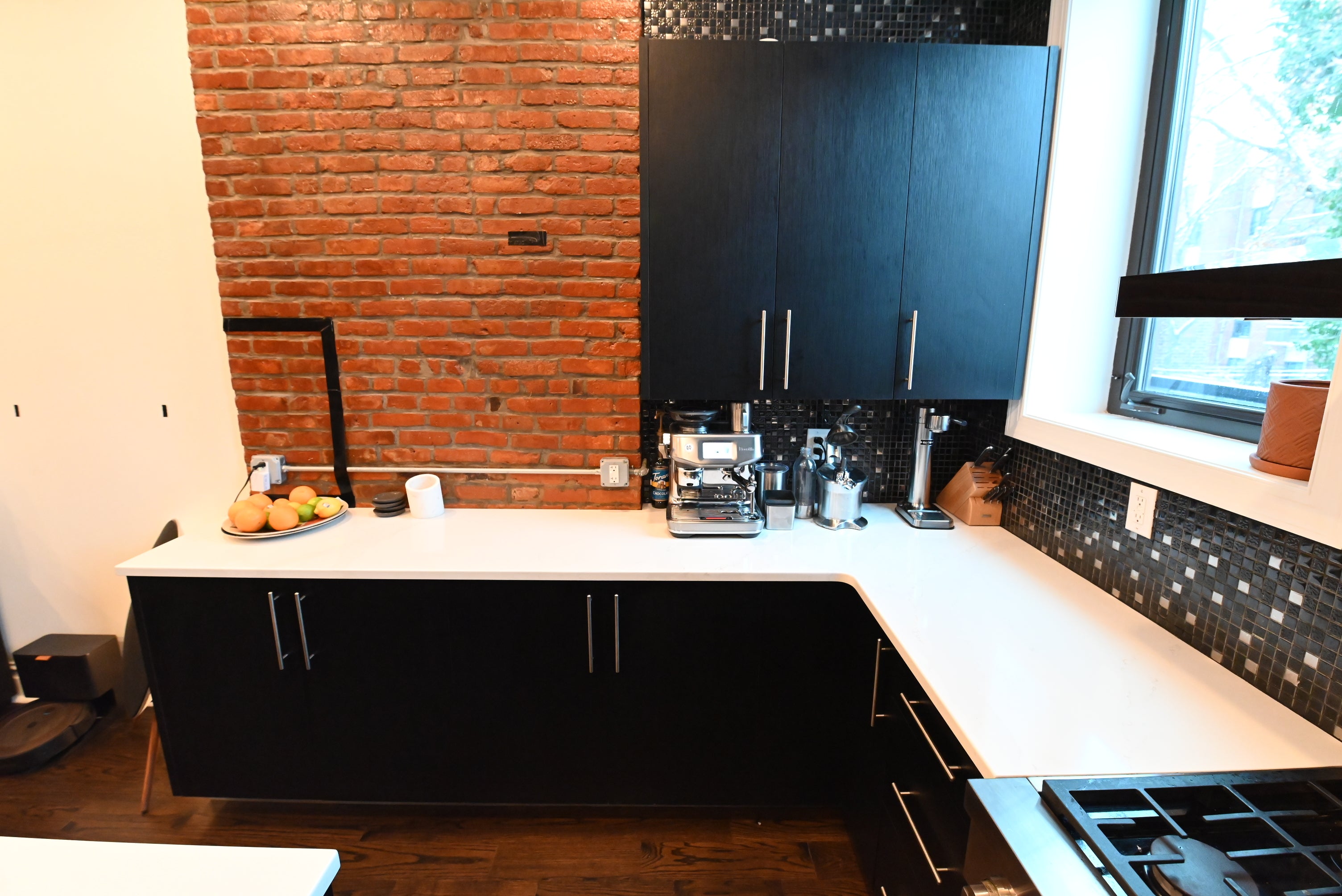 Dark Mocha Latte Modern Pre-Owned Kitchen