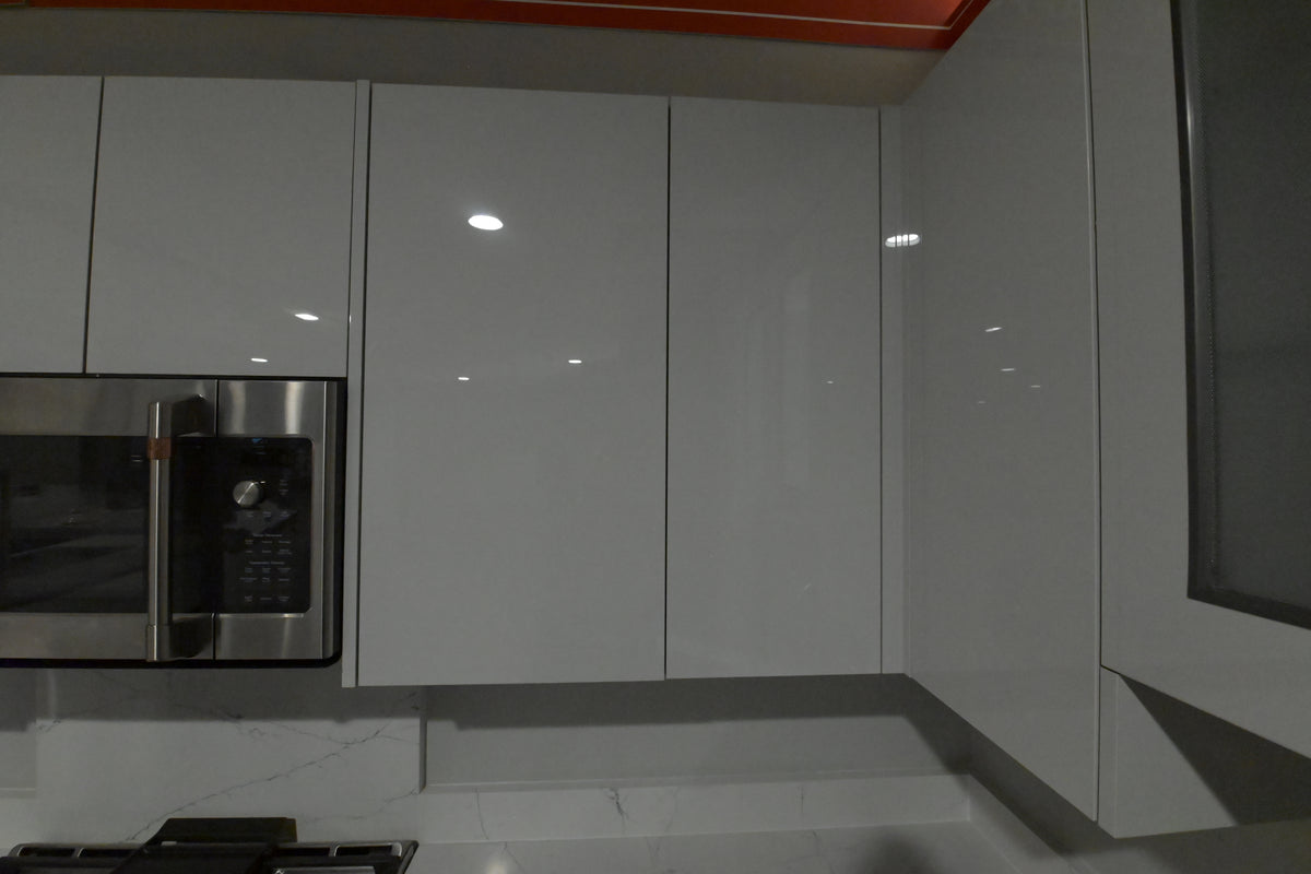 Wren Milano Ultra Black & White Kitchen
