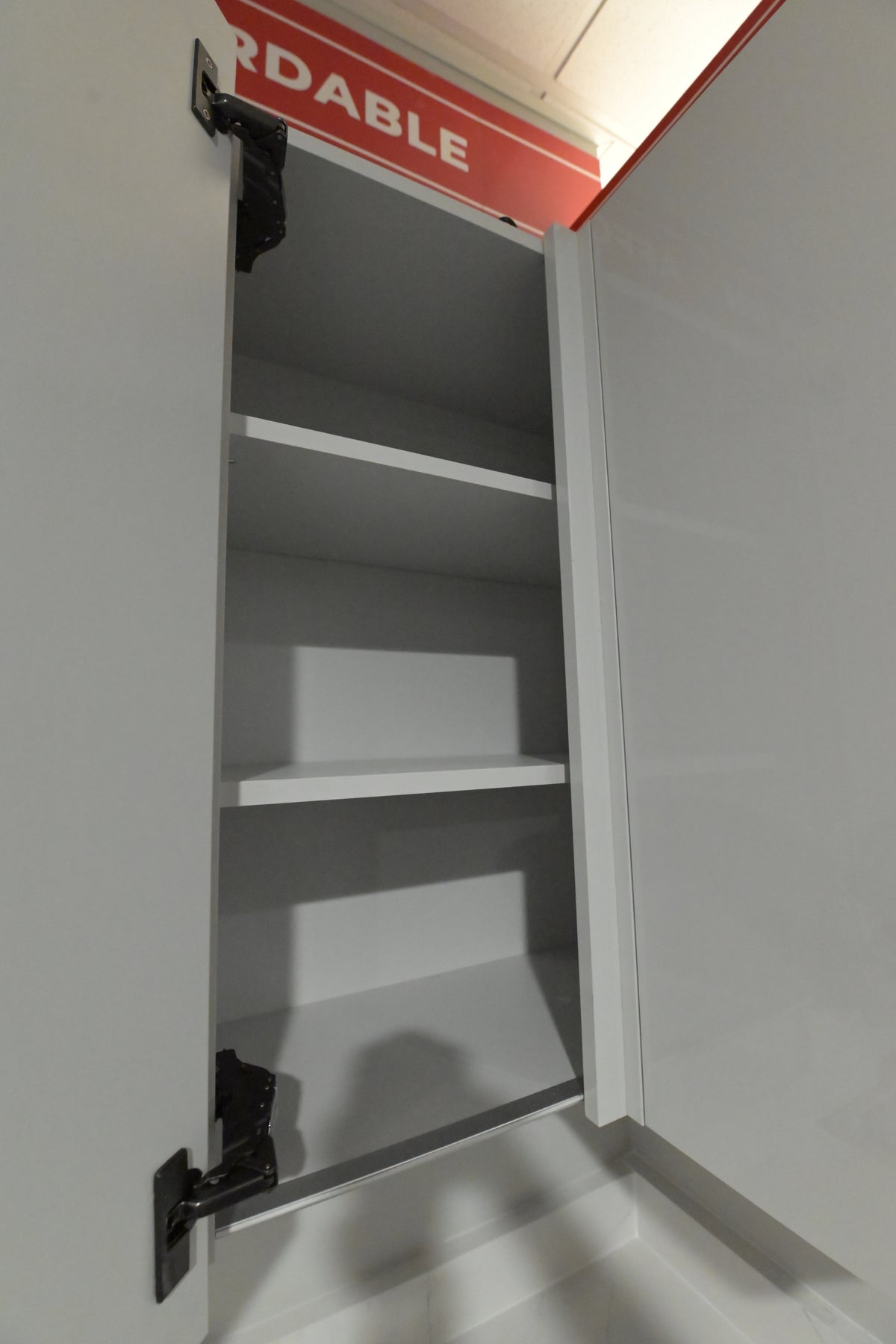 Wren Milano Ultra Black & White Kitchen