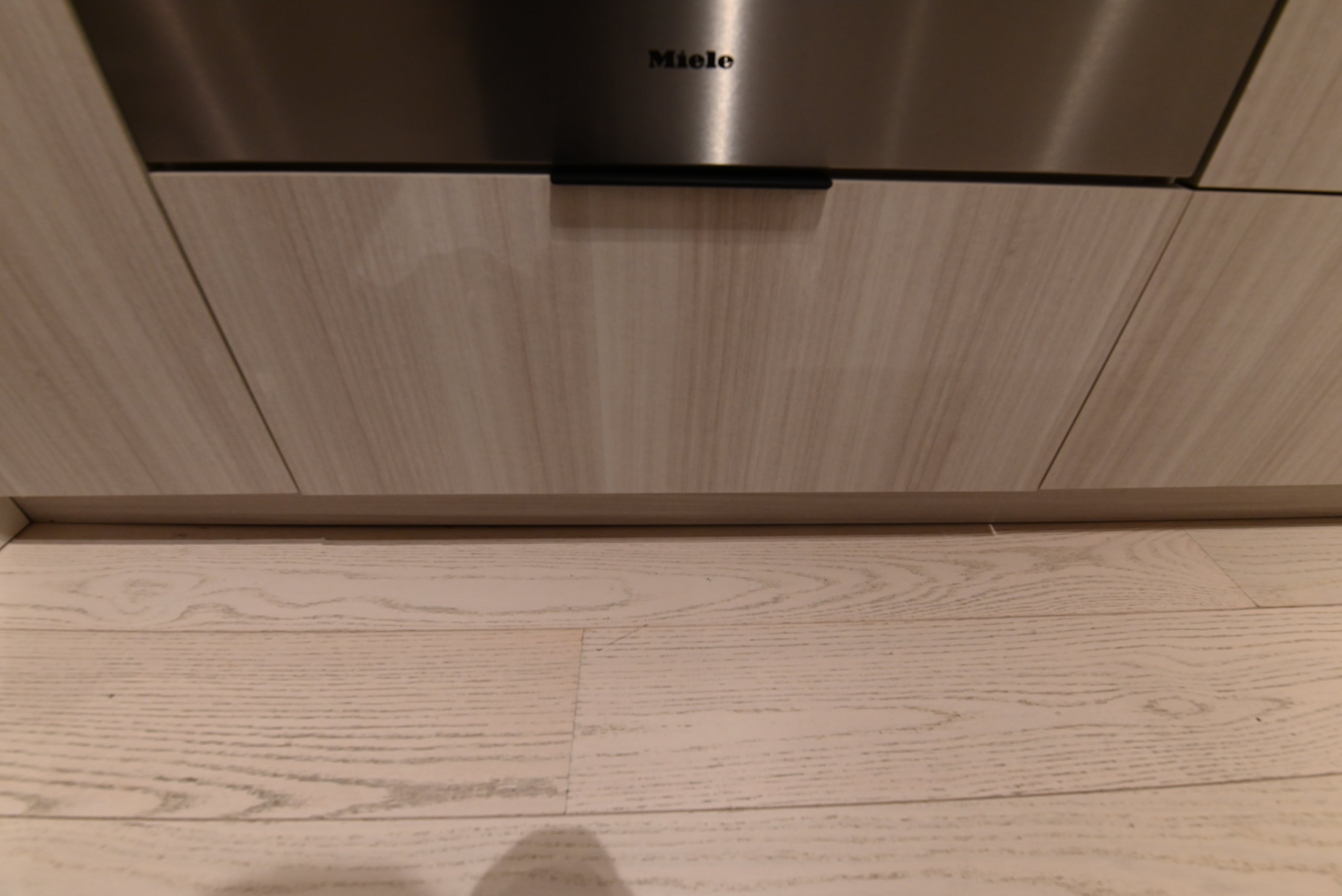DOCA Modern Wood Veneer Black Kitchen with Island & Appliances